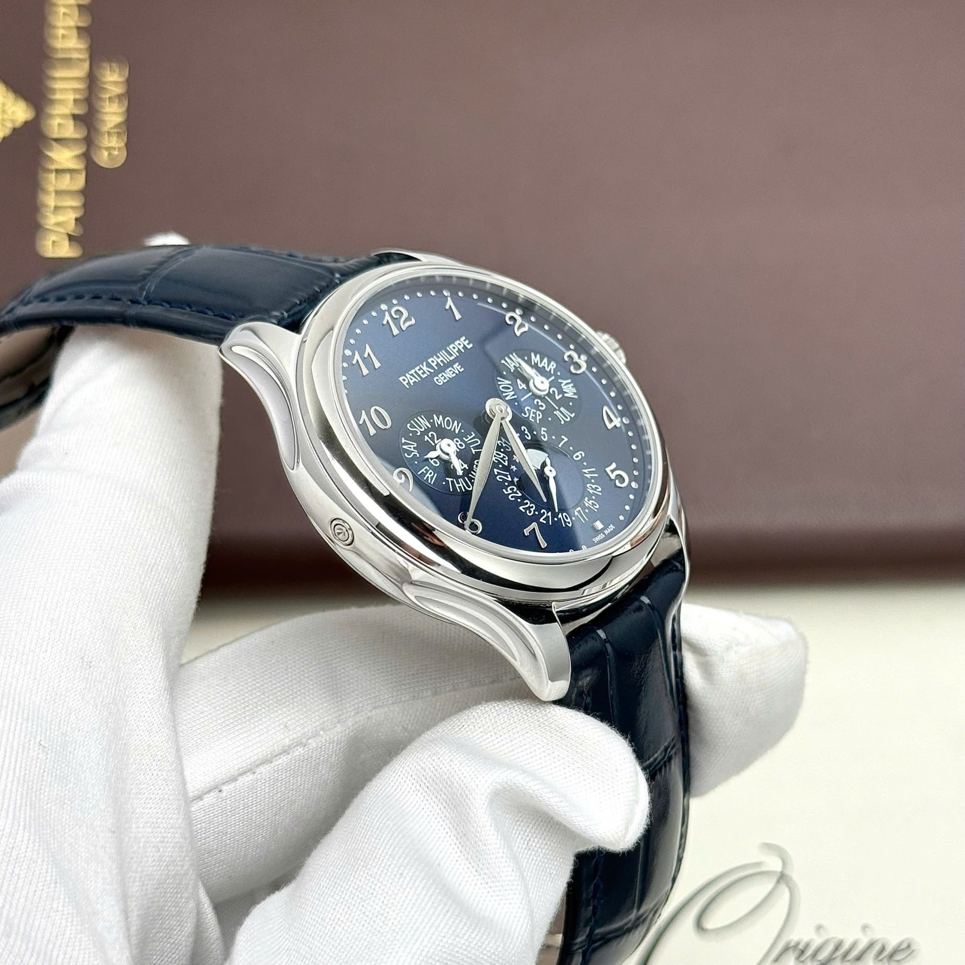 Patek Philippe Super Clone Watches Grand Complications 5327G Automatic Movement Blue Dial 40mm - Top club