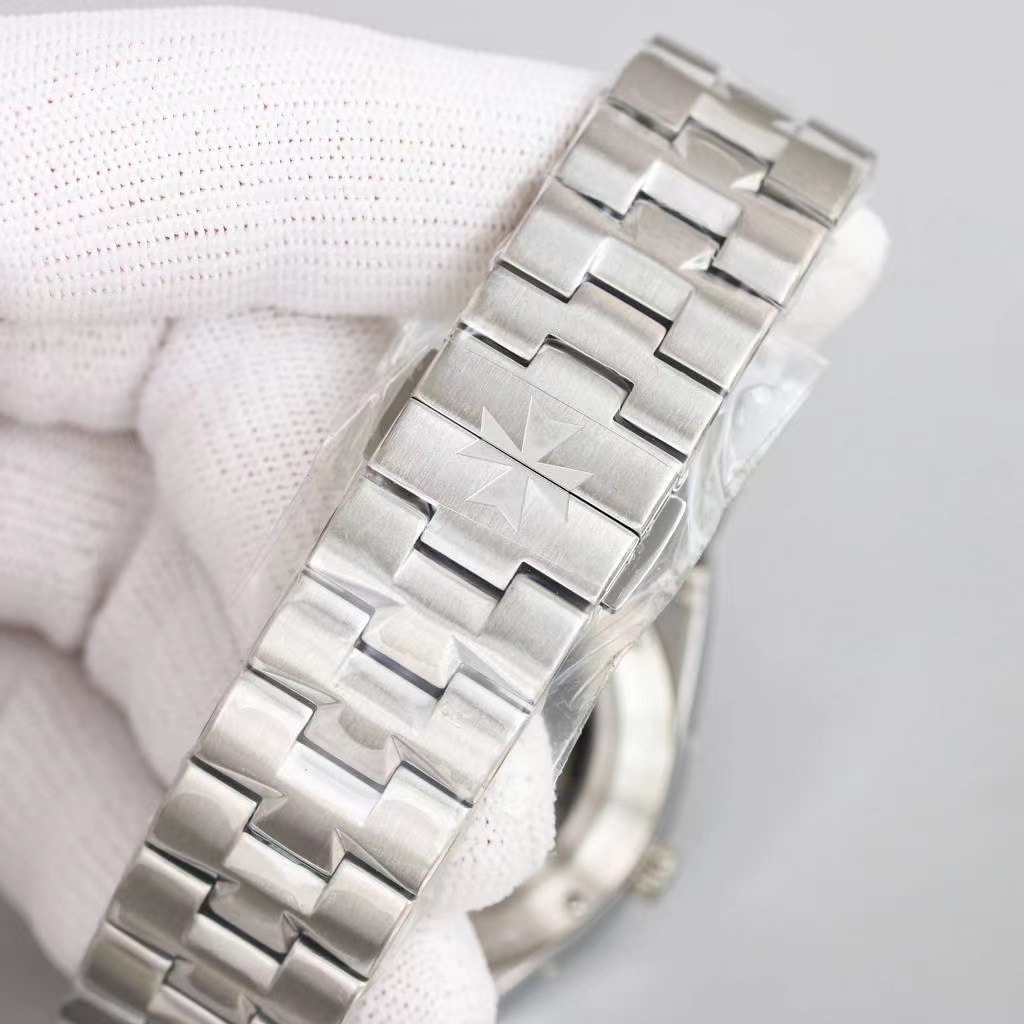 Fake Vacheron Constantin Replica Watch Overseas perpetual calendar ultra-thin skeleton Boutique Exclusive 41.5 MM WHITE GOLD 4300V/220G-B946(1:1 replica) - Top club