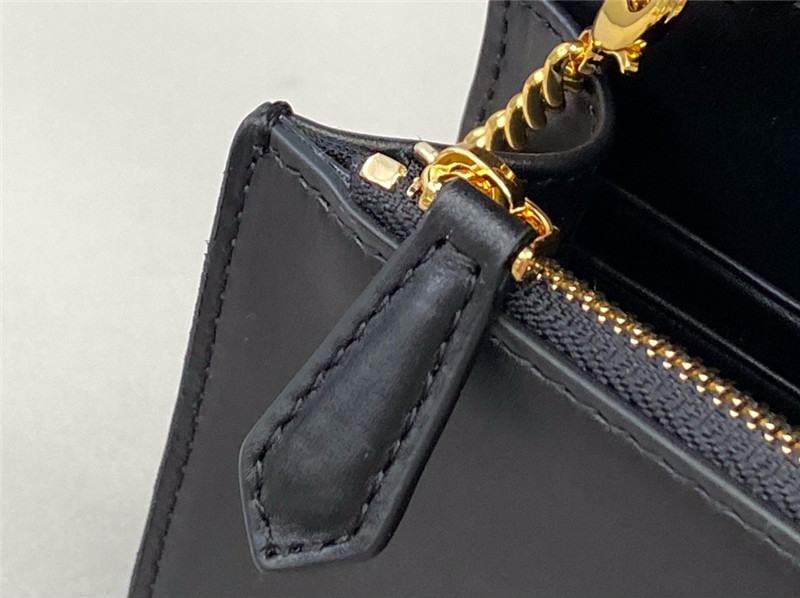 fendi chain wallet - Replicaclubs
