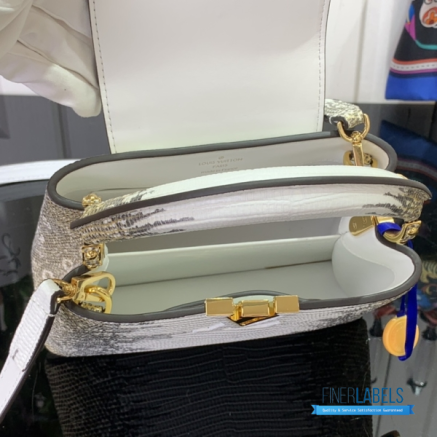 Ivory Lizard Embossed Mini Top Handle Handbag with Gold Hardware1:1High-quality replica
