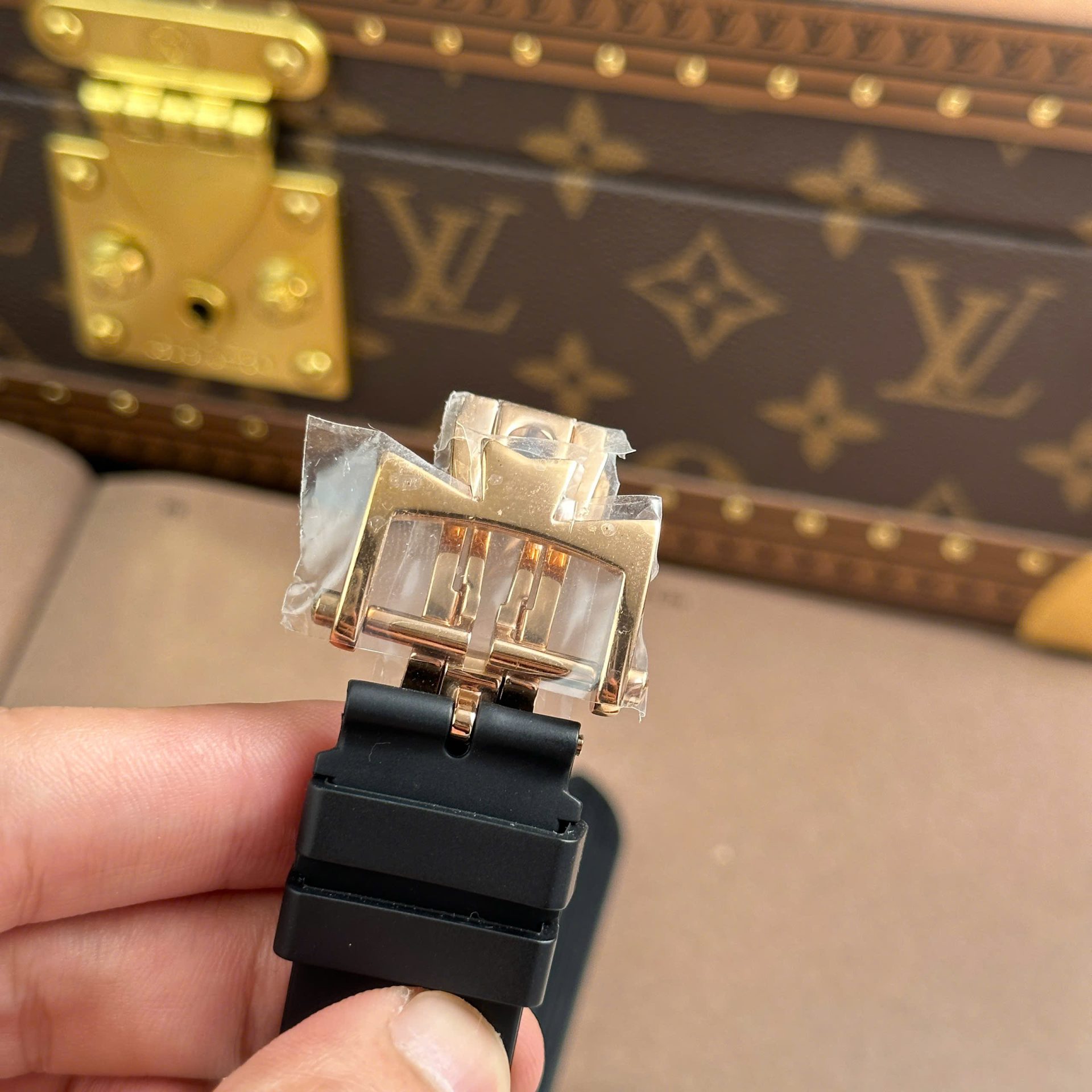 Vacheron Constantin Replica Watches Overseas Dual Time Rose Gold 47450 White Dial 9F Factory 42mm - Top club