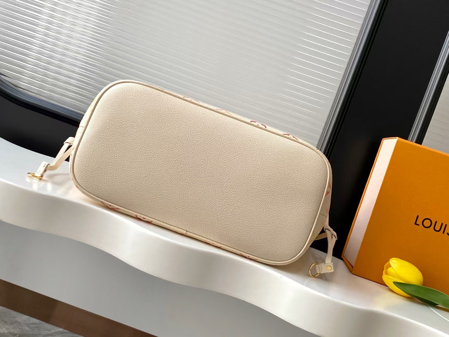 Louis Vuitton white printed Neverfull MM Bag1:1High-quality replica