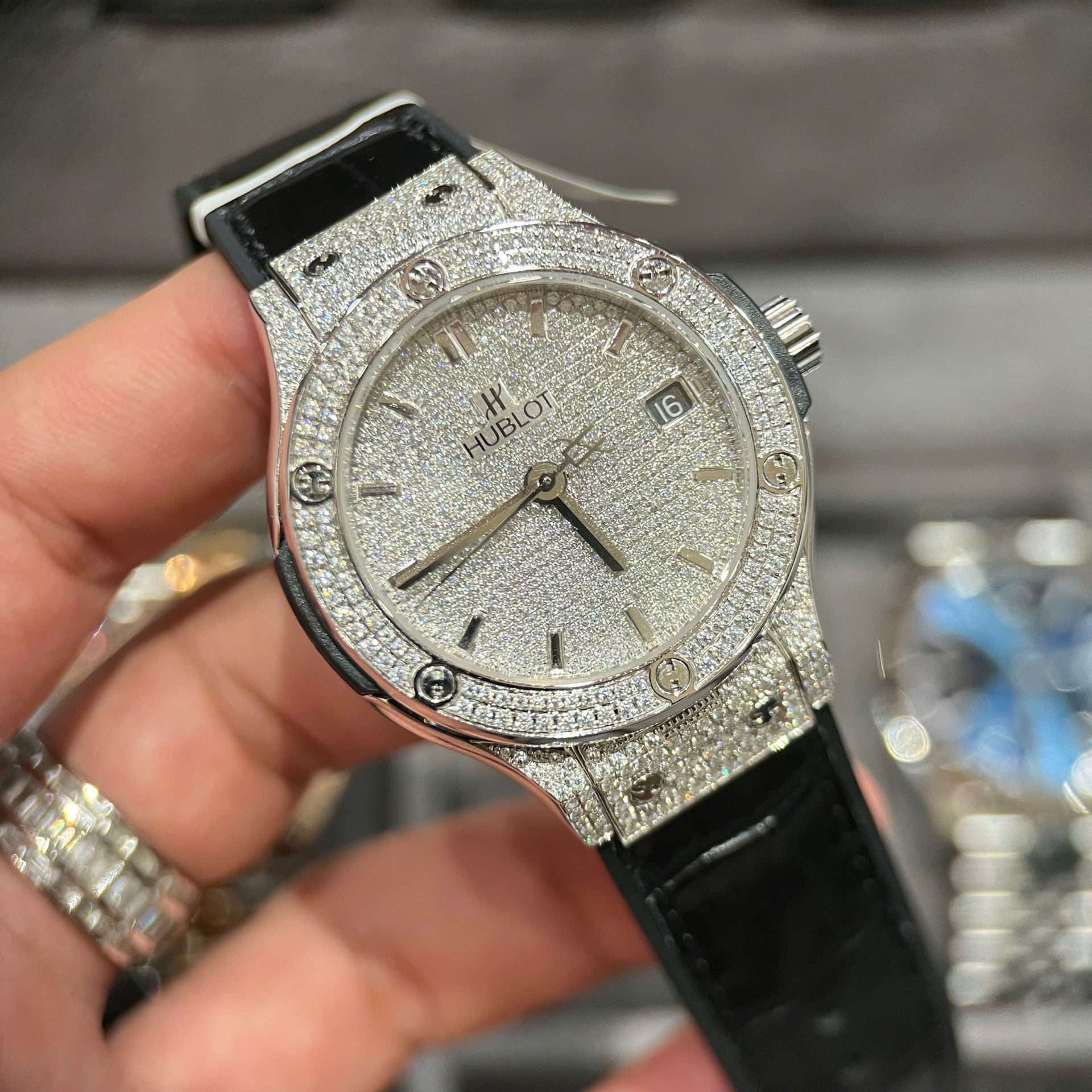 Hublot Classic Fusion Titanium Diamonds Pav�� Full Moissanite Hong Kong Imitation Watches 38mm - Top club