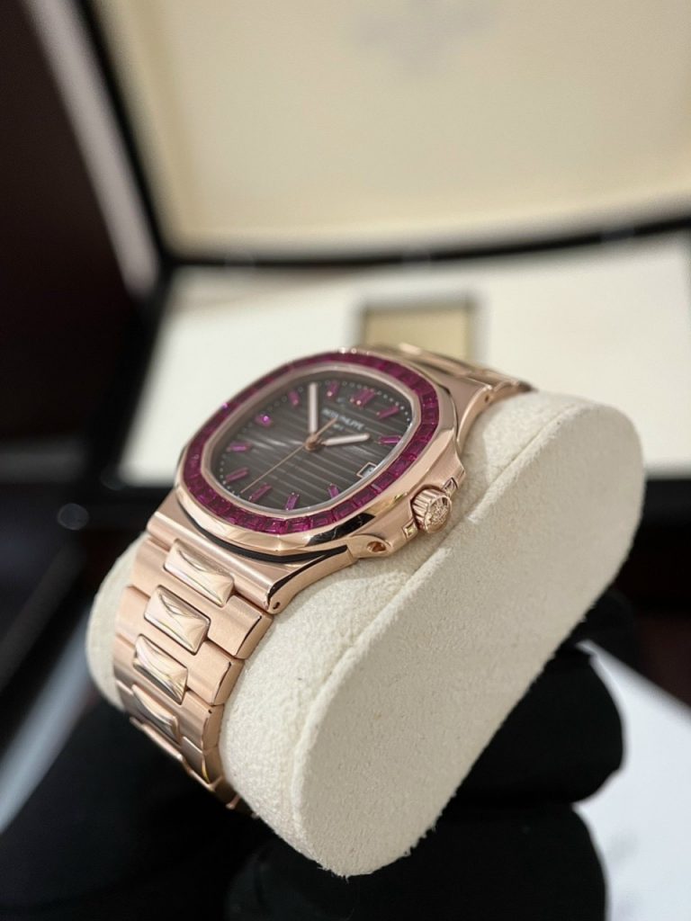 Patek Philippe Nautilus 5723 Replica Watch Gold Wrapped With Red Ruby 40mm - Top club