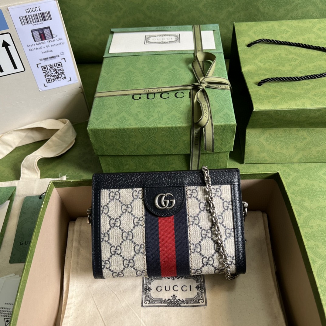 GUCCI Ophidia mini shoulder bag in GG Supreme canvas