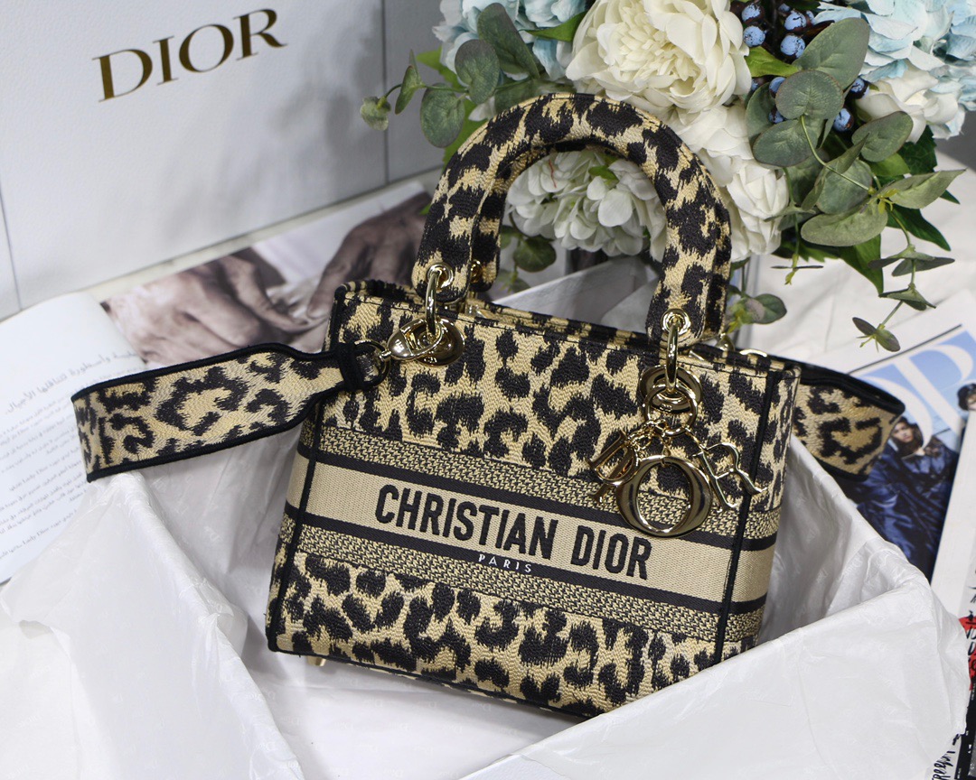 Christian Dior Medium Lady D-Lite Bag Black Gold, For Women, Women’s Handbags 24cm/9.5in CD M0565ORHM_M9181:1High-quality replica