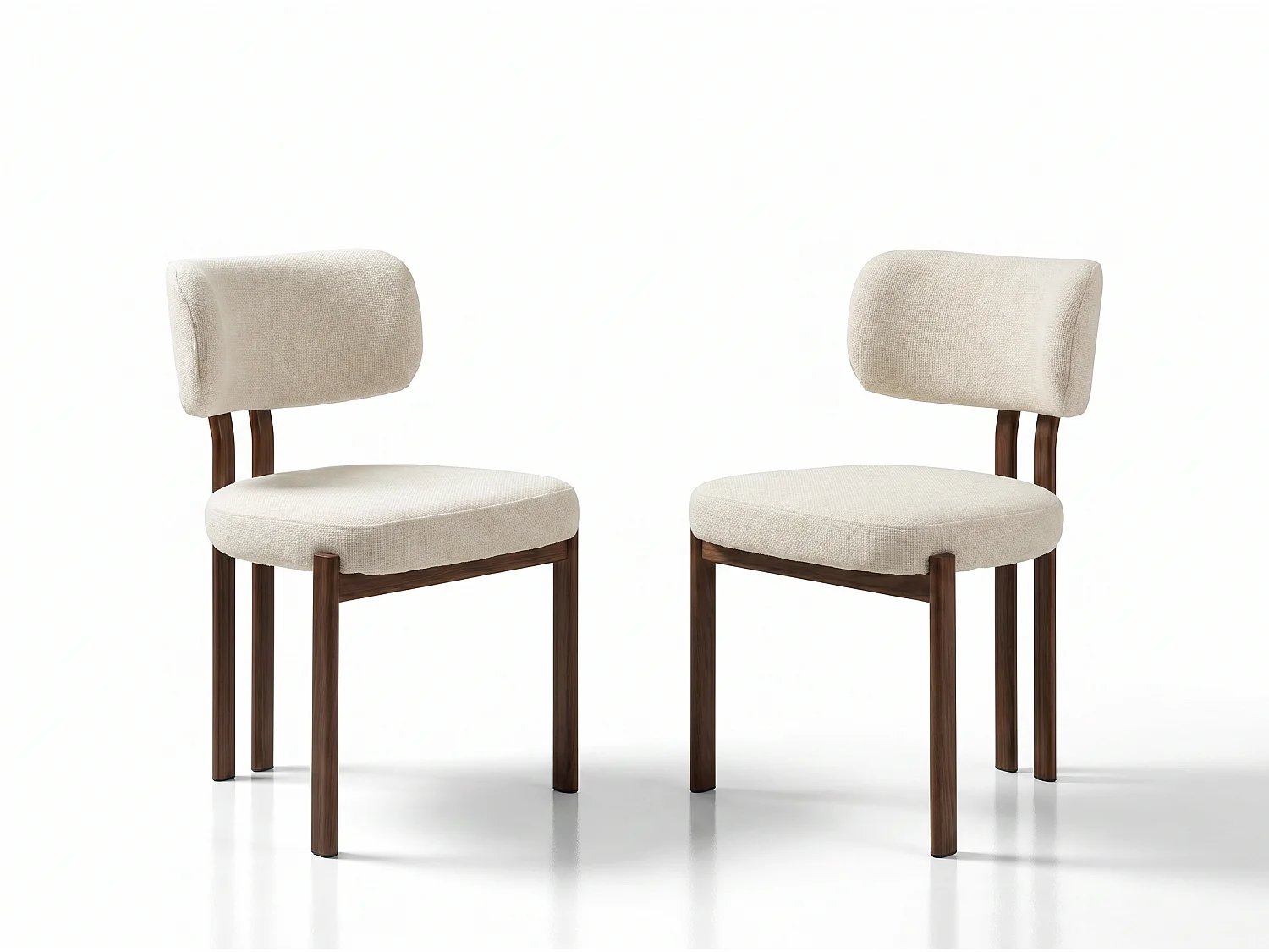 Lot de 2 chaises de salle à manger Hira - Tissu Bouclette Blanc Cassé / Pieds Noyer