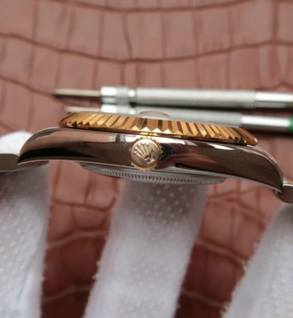 Replica Rolex DateJust SS/RG White Dial RG Wrapped Fluted Beze SS/RG Bracelet A2836 - Top club