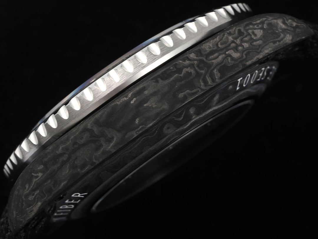Diw New Rolex Ultra Limited Edition GMT-MASTER II-Carbon Fiber-Black(1:1 replica) - Elite Watch Atelier