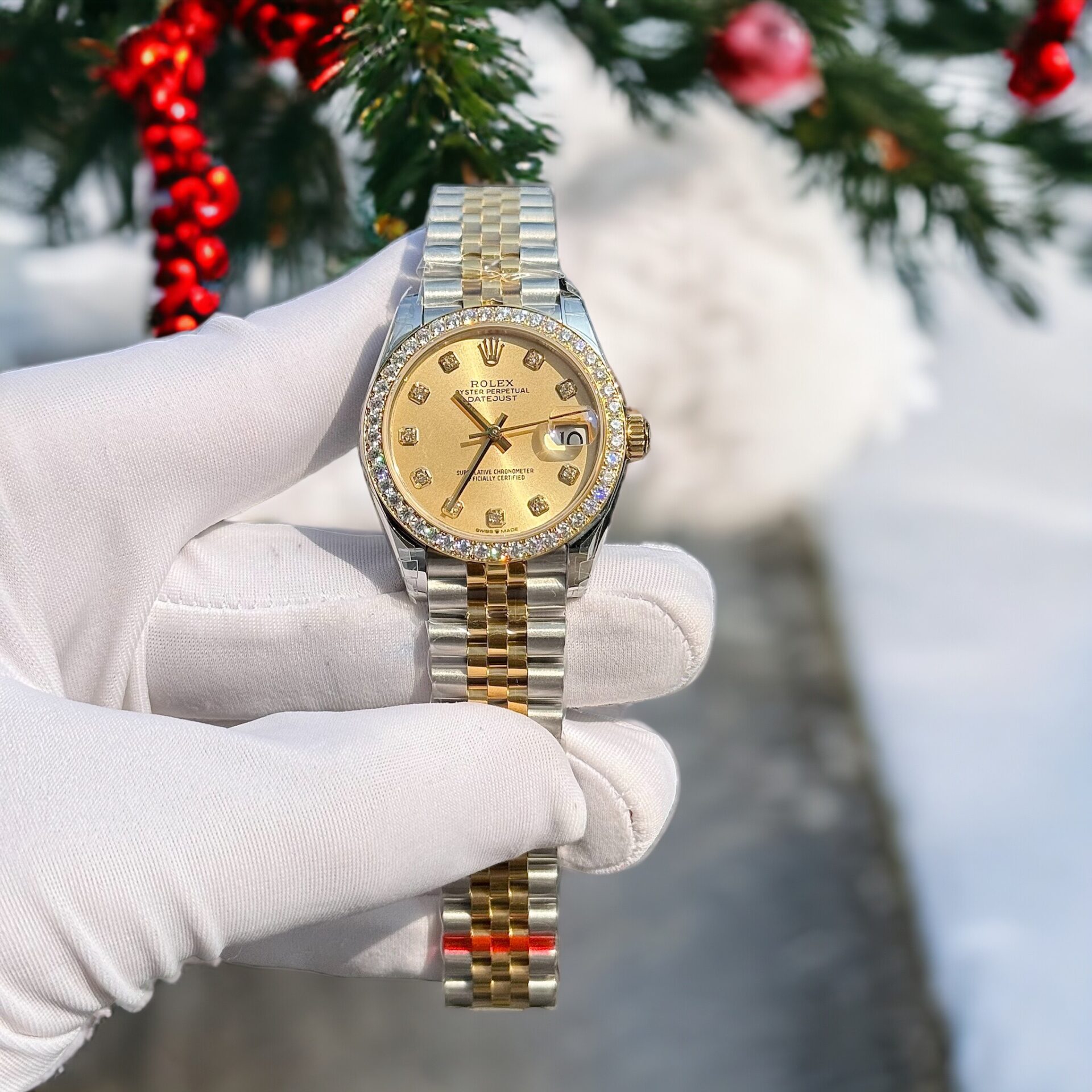 Rolex DateJust Replica Watch With Moissanite Diamonds Yellow Dial 31mm - Top club