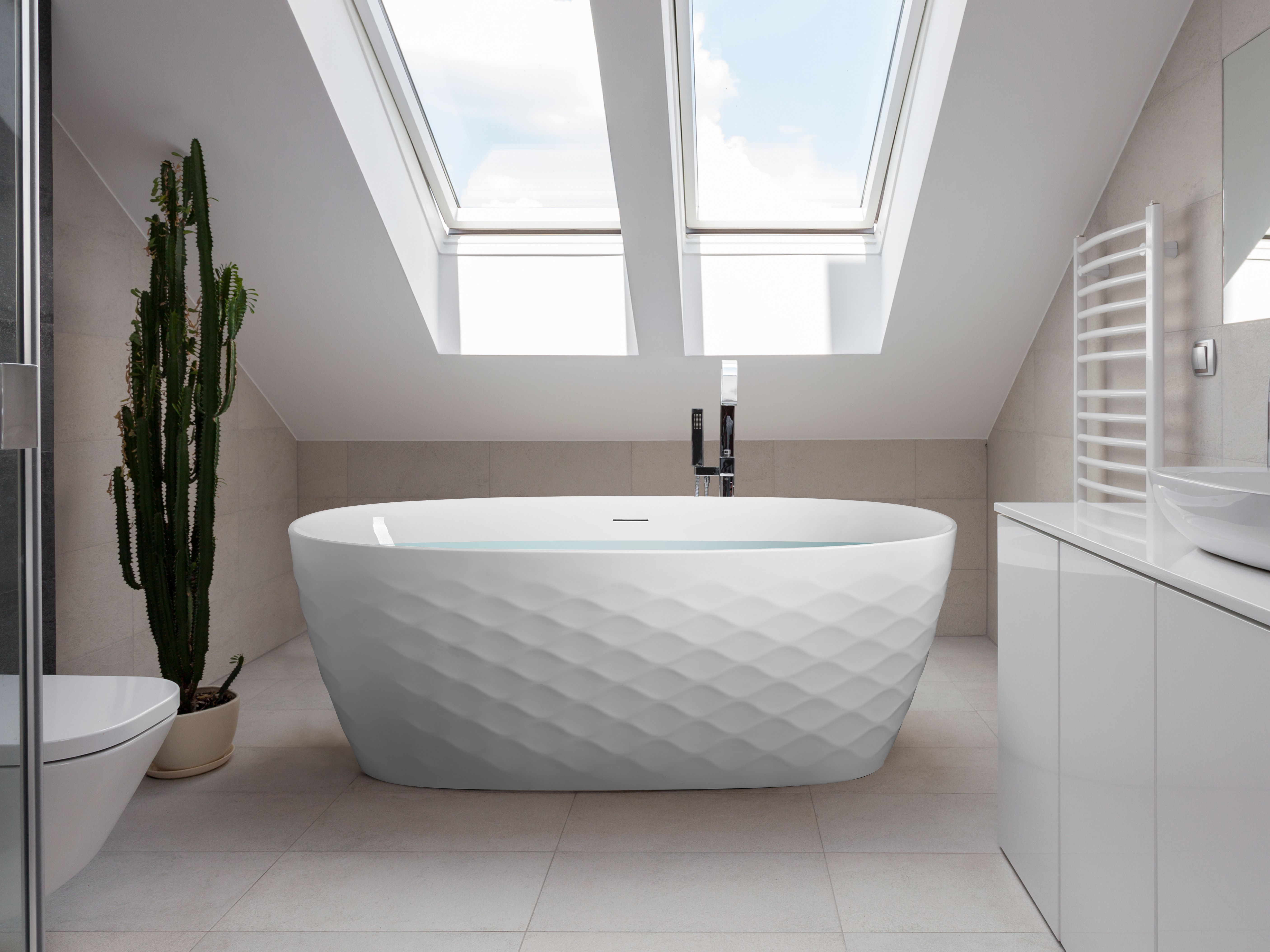 Freestanding Bathtub CHUBUT 1700 x 800 mm White