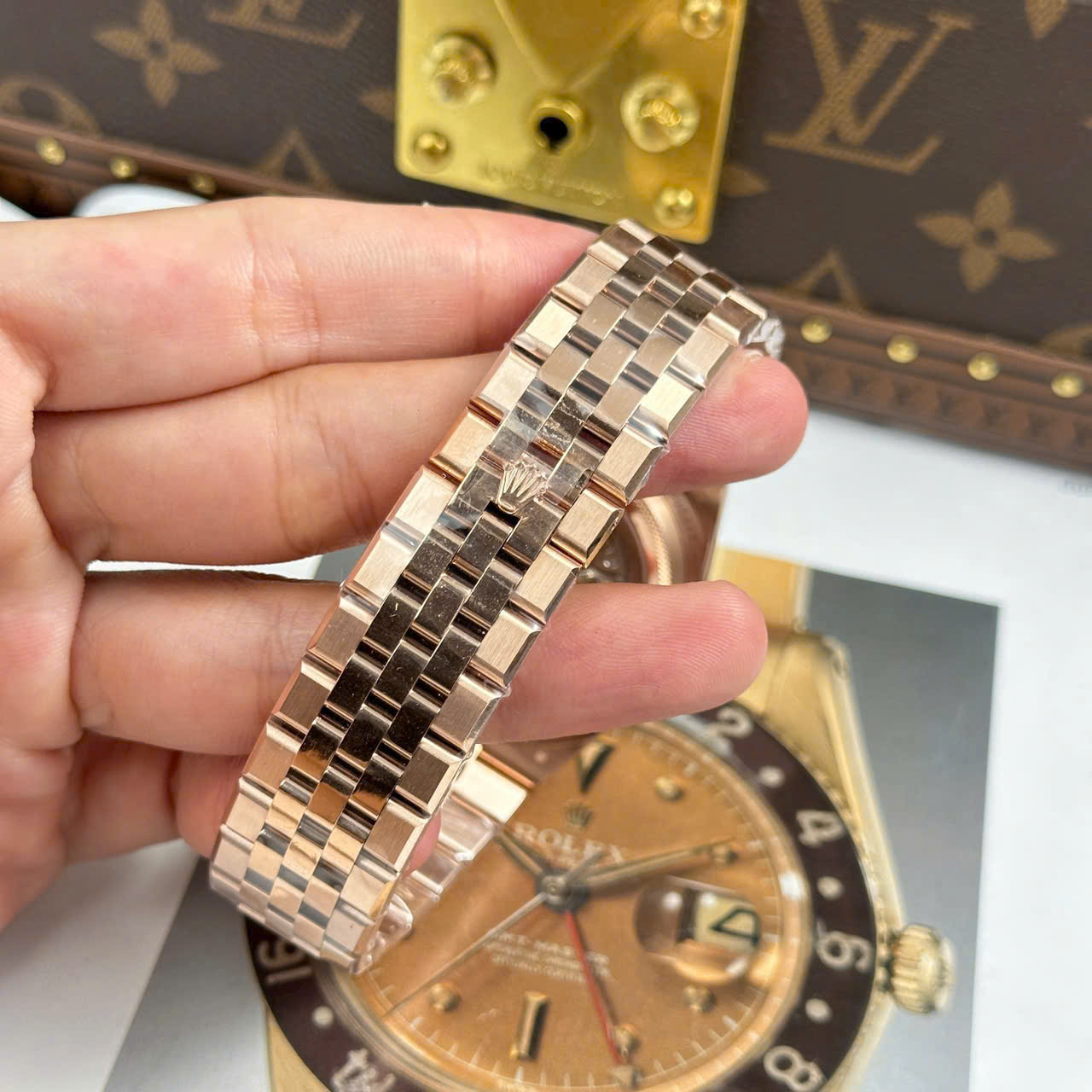 Rolex Land-Dweller 127235 Rose Gold Honeycomb Motif Dial Luxury Fake Watches 40mm - Top club
