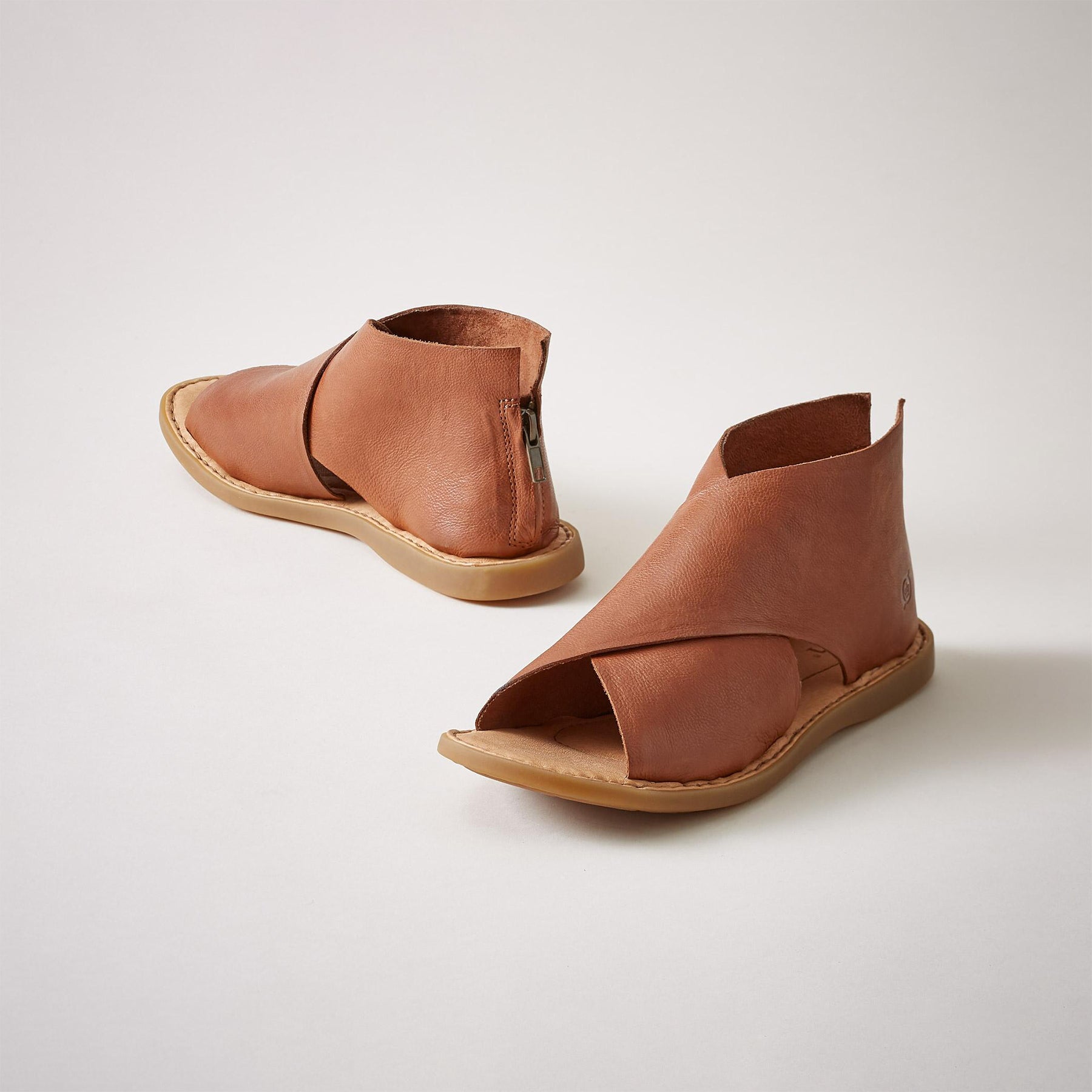 Iwa Sandals - Sundance Clothing
