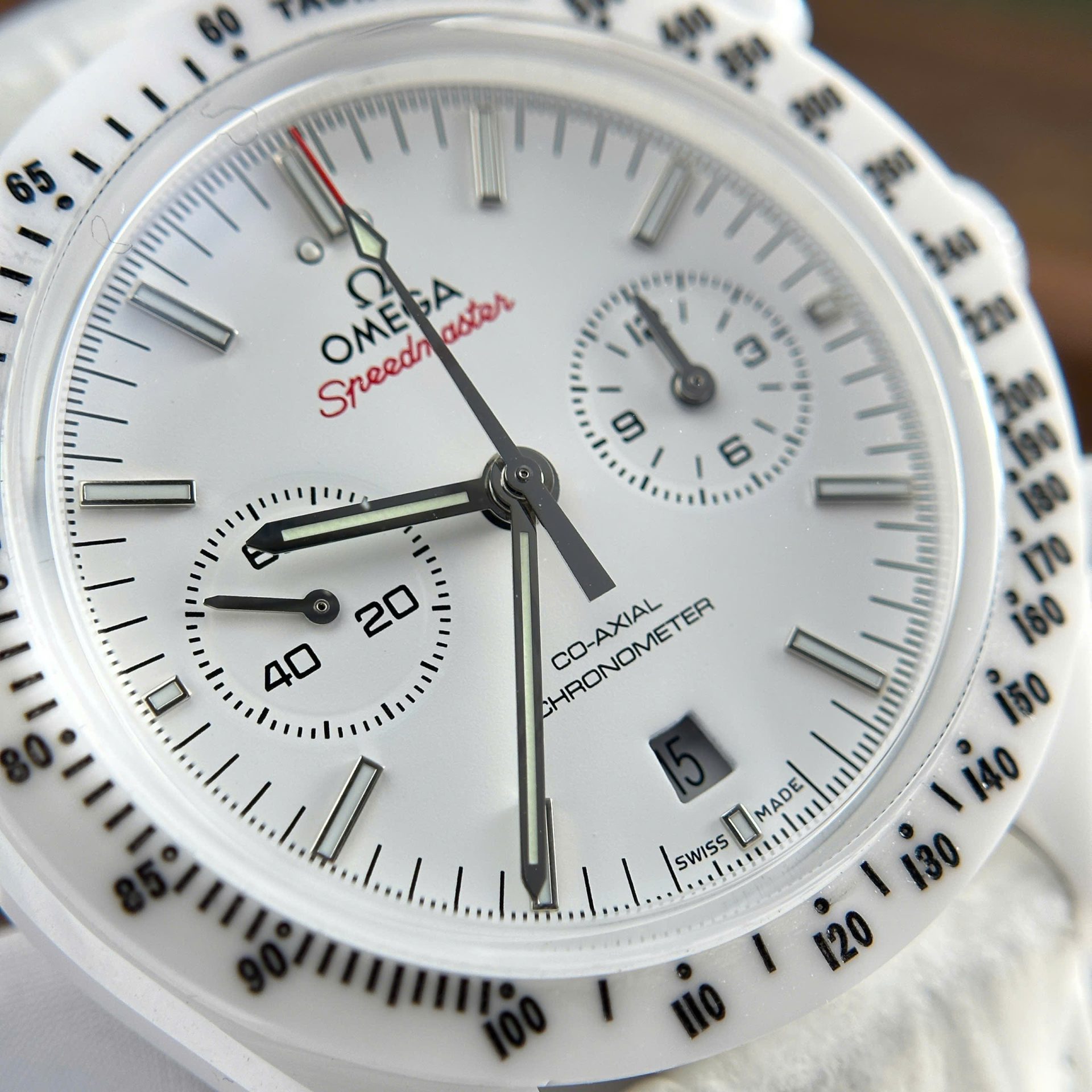Omega Speedmaster White Side of The Moon White Ceramic Best Replica Watch 44mm - Top club