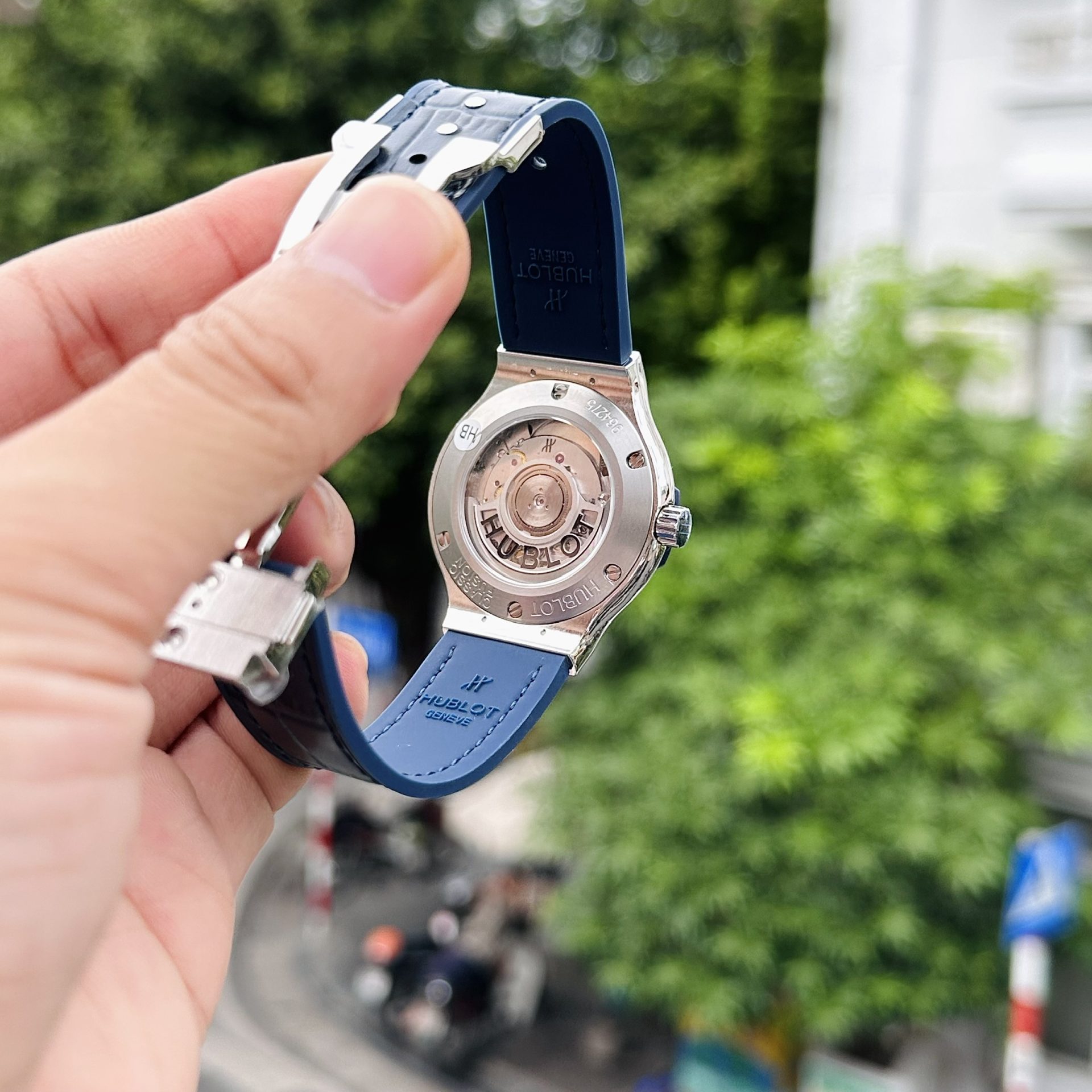 Hublot Replica 1:1 Watch Classic Fusion Blue Dial With Full Diamond HB Factory 38mm - Top club