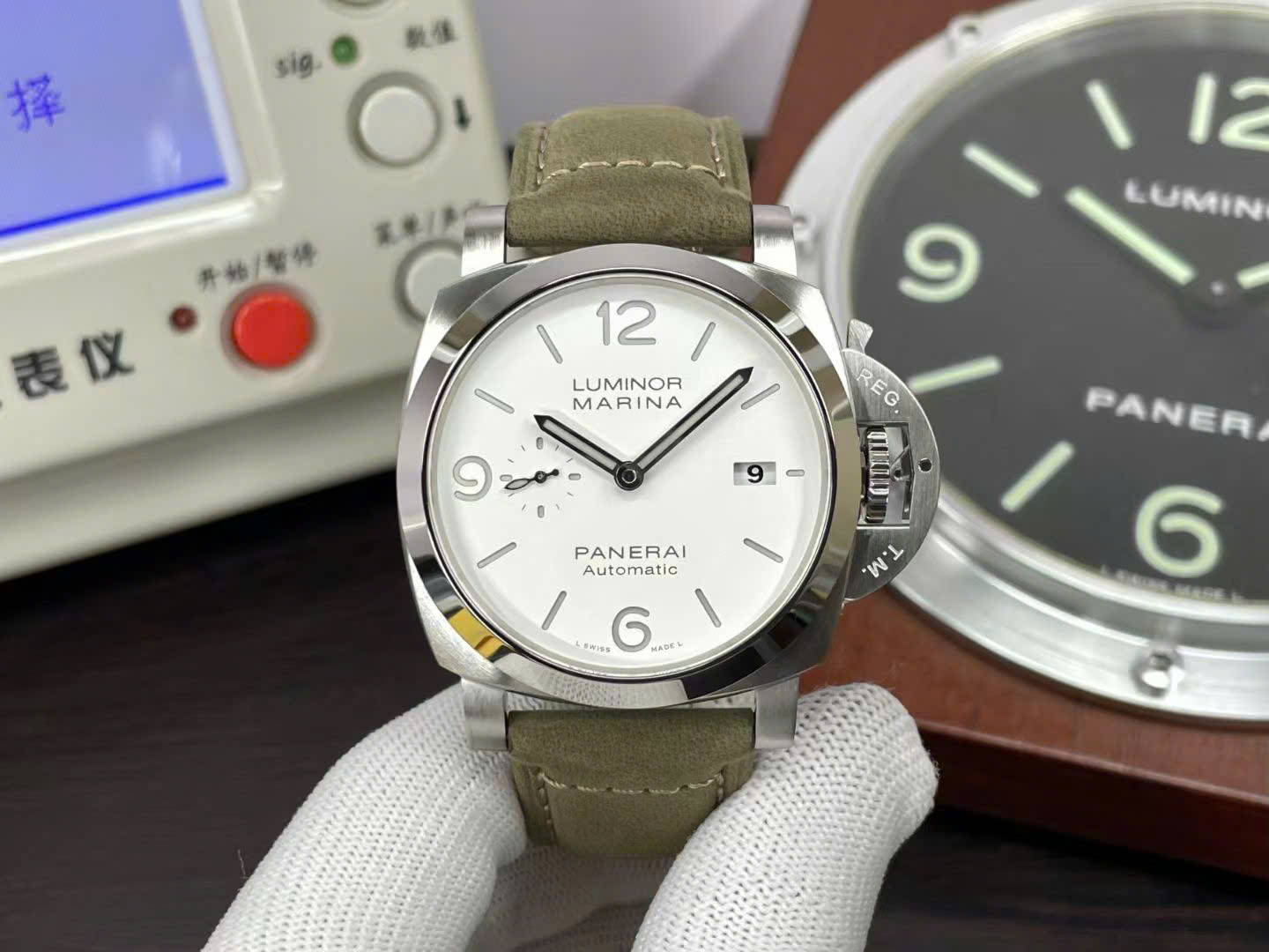 Panerai Luxury Replica Watches PAM01314 Luminor Marina Green Leather Strap VS Factory 44mm - Top club