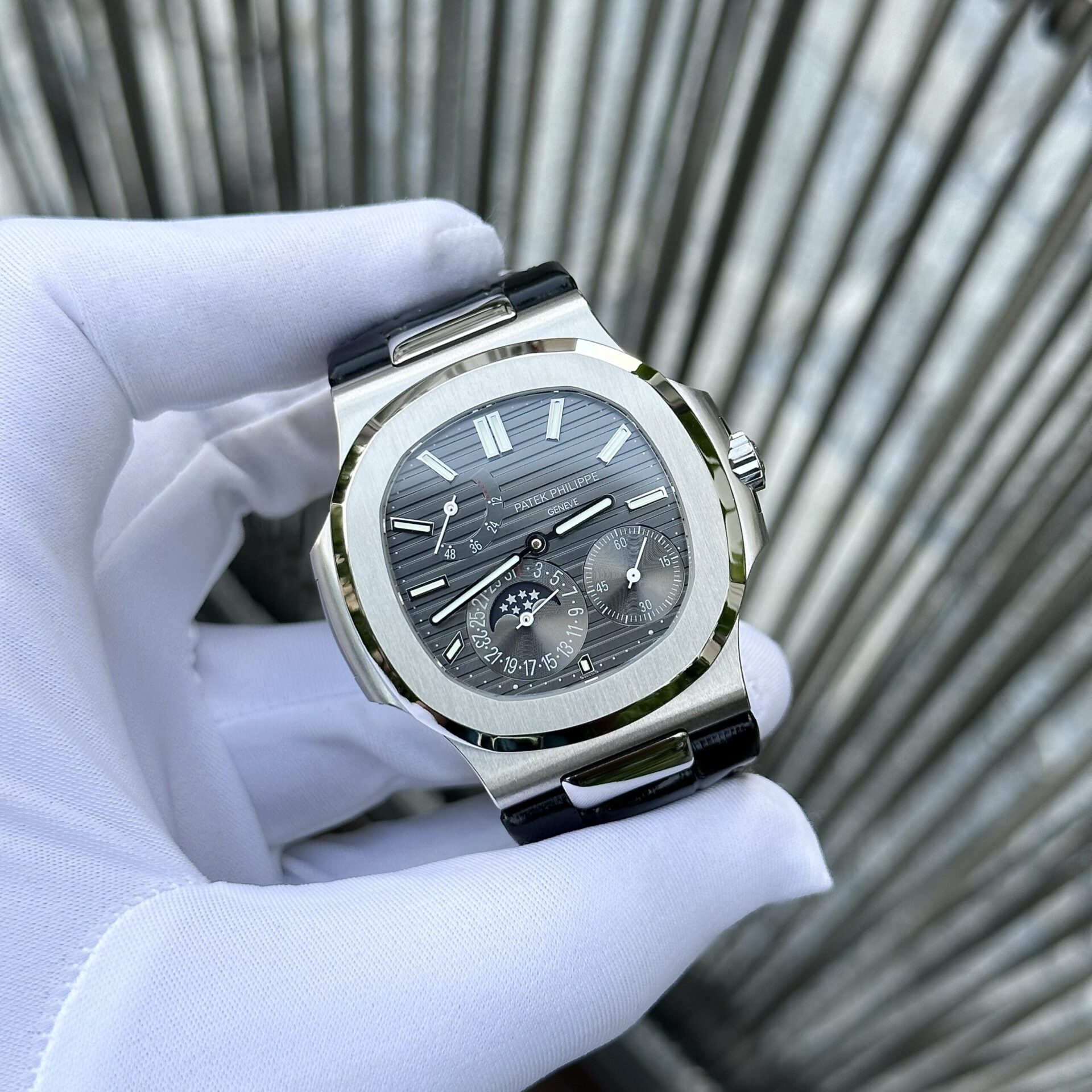 Patek Philippe Replica 1:1 Watch 5712 Gray Dial Leather Strap GRF 40mm - Elite Watch Atelier