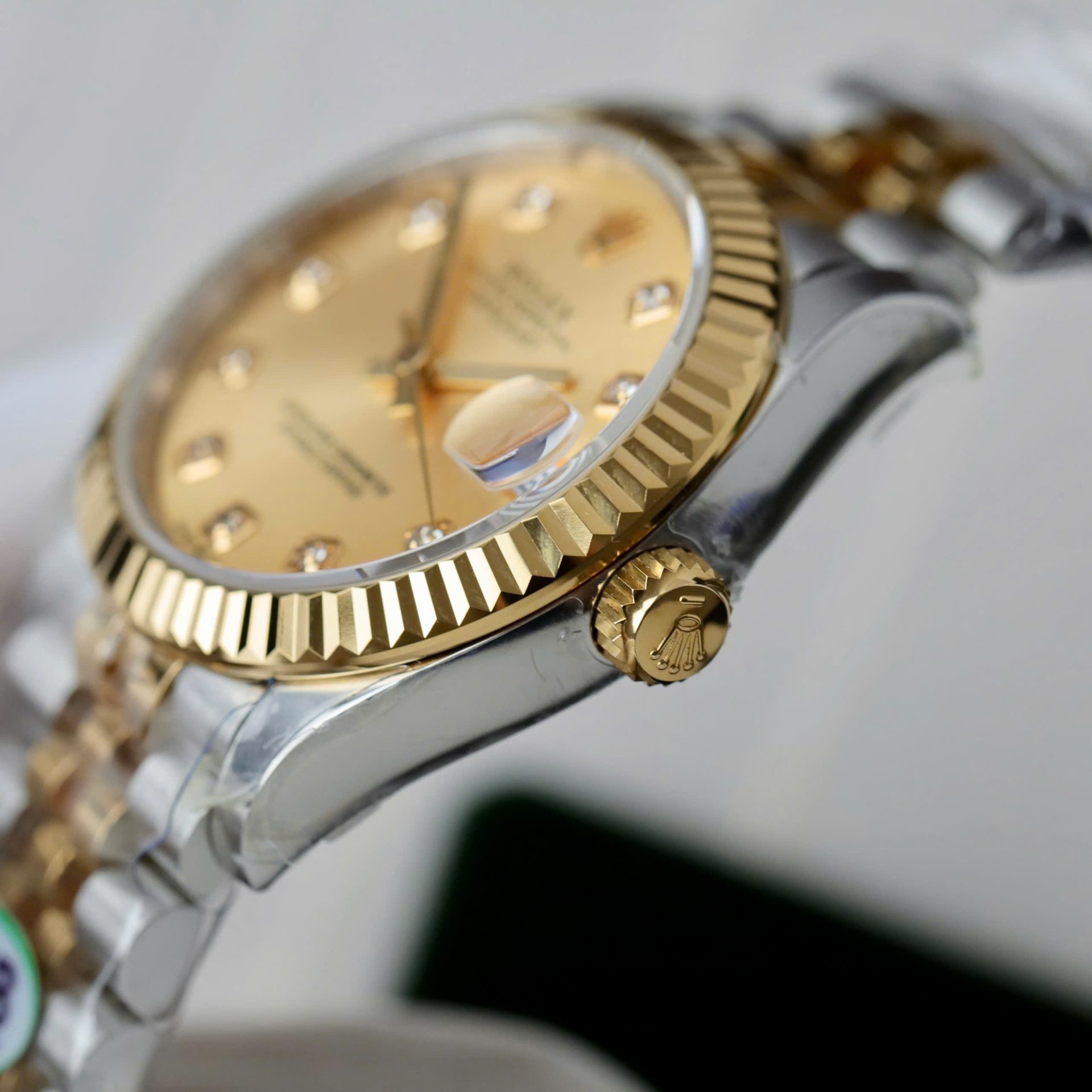 Rolex DateJust Luxury Replica Watch Yellow Champagne Dial THB Factory 31mm - Top club