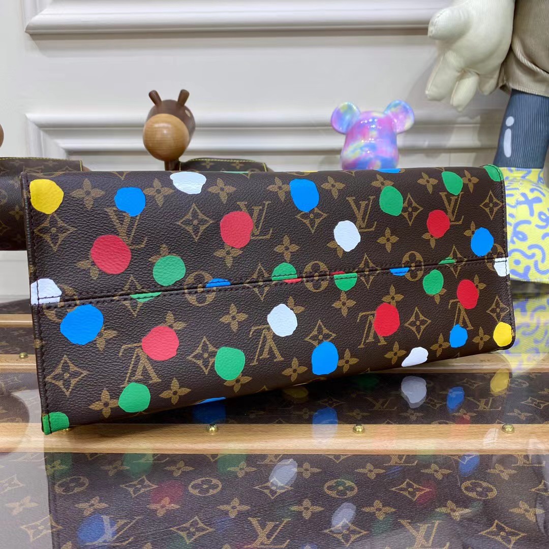 Louis Vuitton YK Onthego MM M463791:1High-quality replica