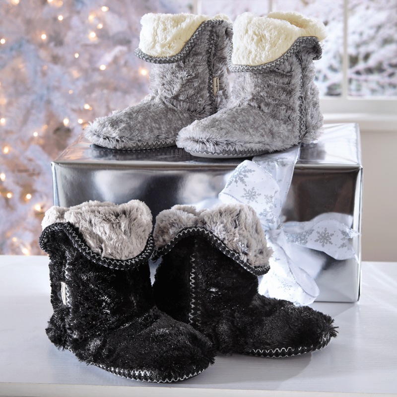 Dearfoams Beth Furry Bootie - MIDNIGHT VELVET CATALOG