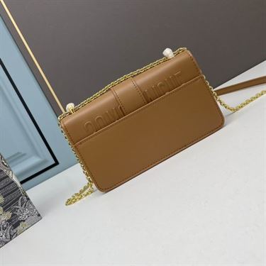30 Montaigne East-West bag with chain Hazelnut Calfskin – DB0381:1High-quality replica