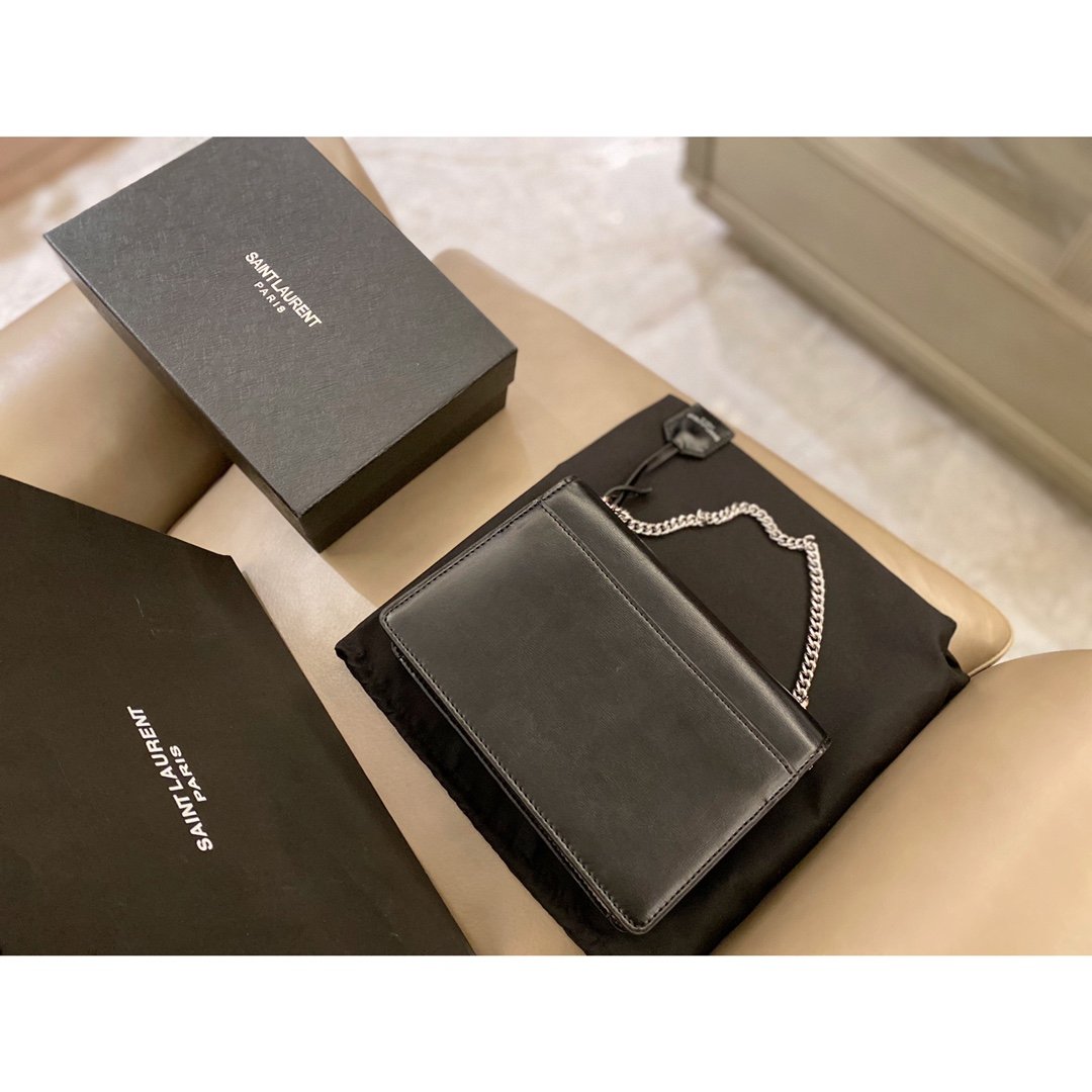 TO – Luxury Edition Bags SLY 1821:1High-quality replica