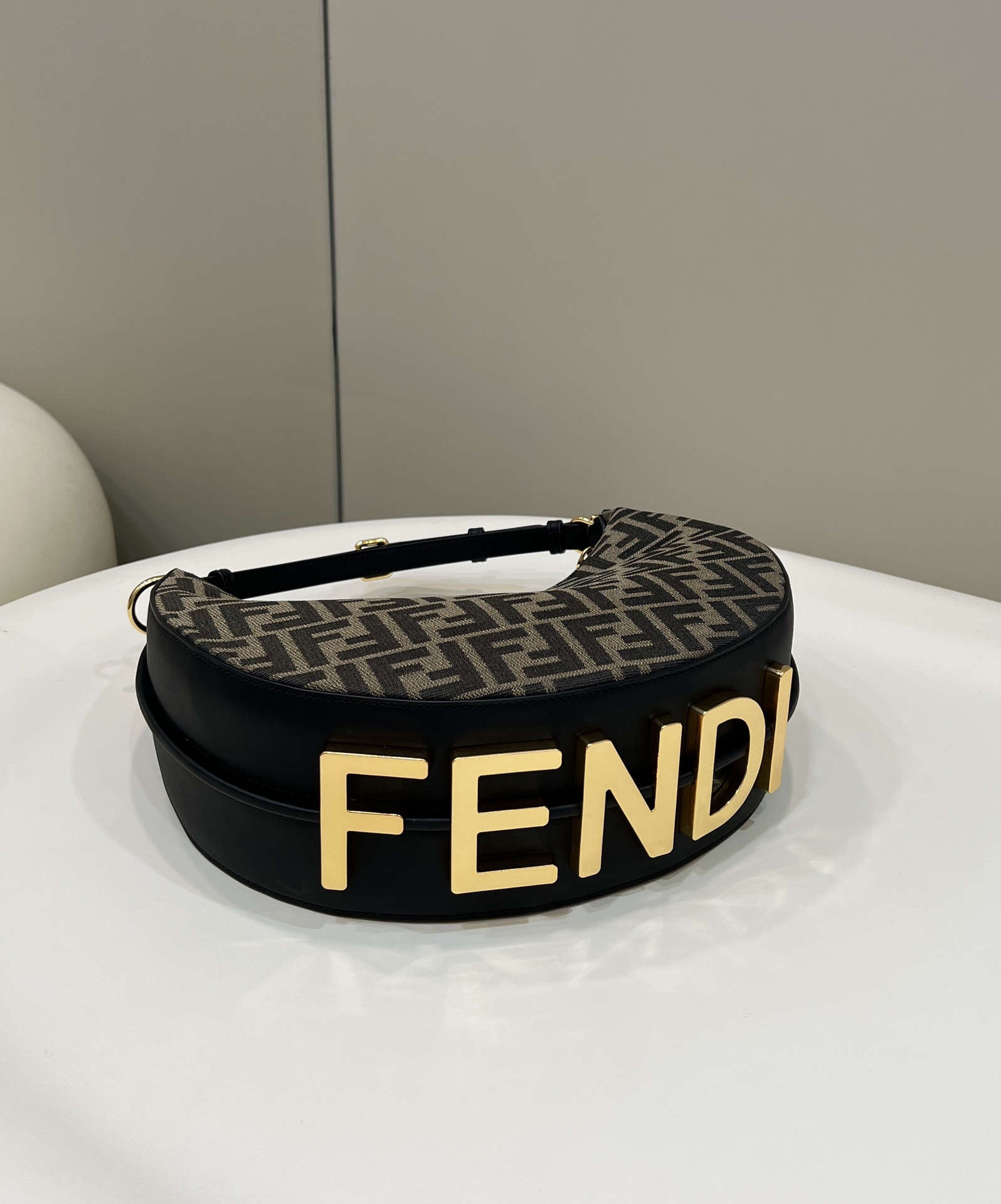 Fendigraphy - Replicaclubs