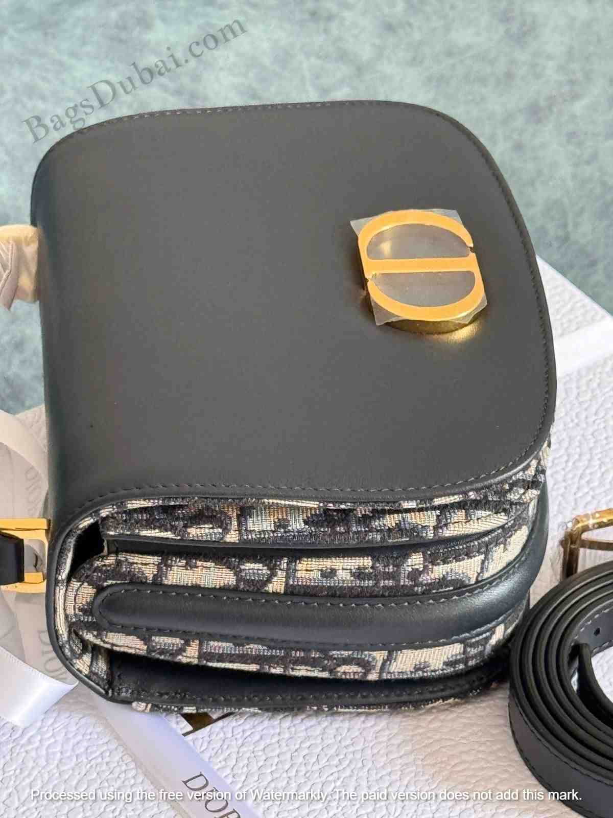 Dior Small 30 Montaigne Avenue Top Handle Bag In Dubai