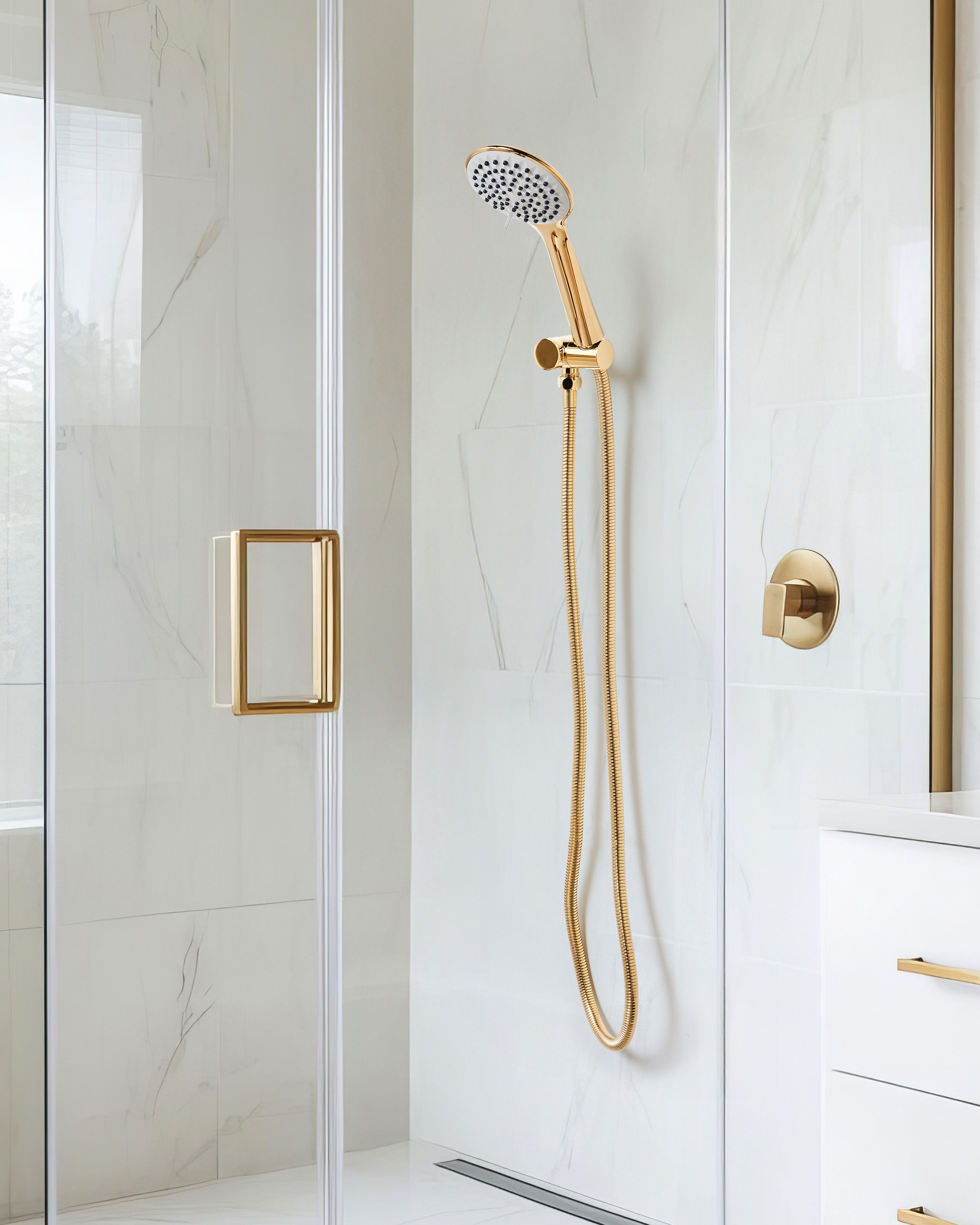 Shower Head and Hose Kit TARMA 4-function Gold