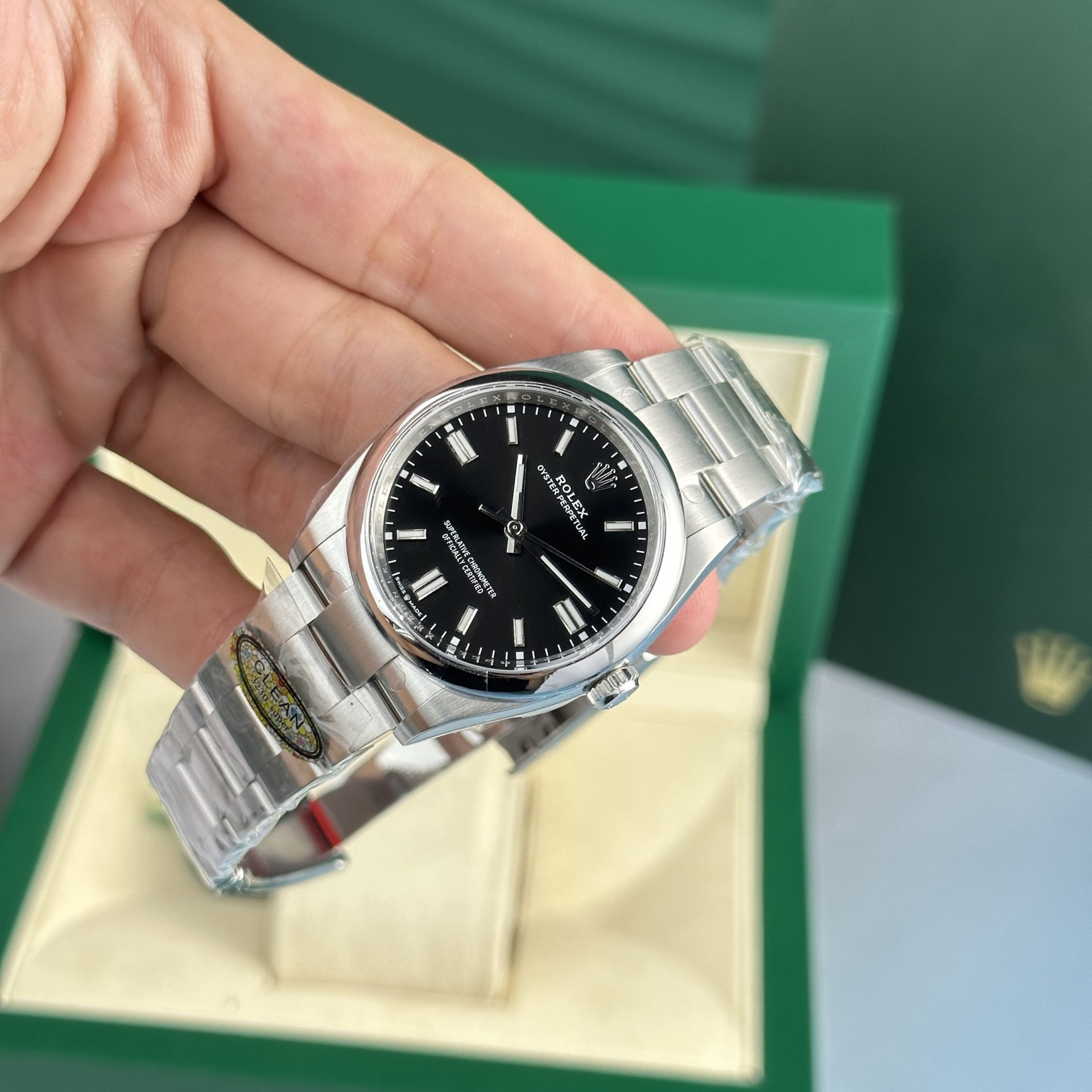 Rolex Replica Watch Oyster Perpetual 126000 Dial Black Clean Factory 36mm - Top club