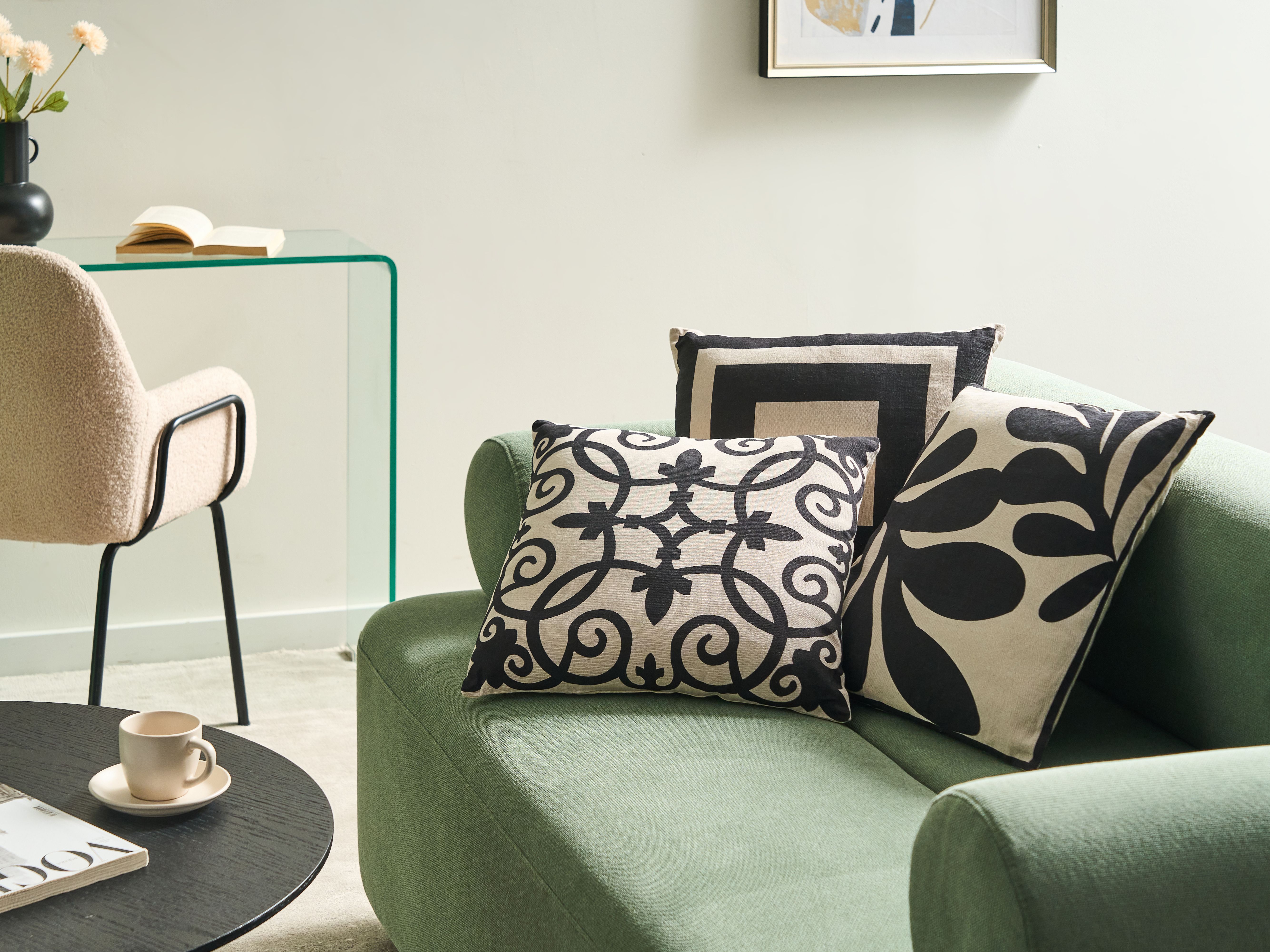 Set of 3 Decorative Cushions MERBAU Cotton 45 x 45 cm Black/ Beige Abstract Pattern
