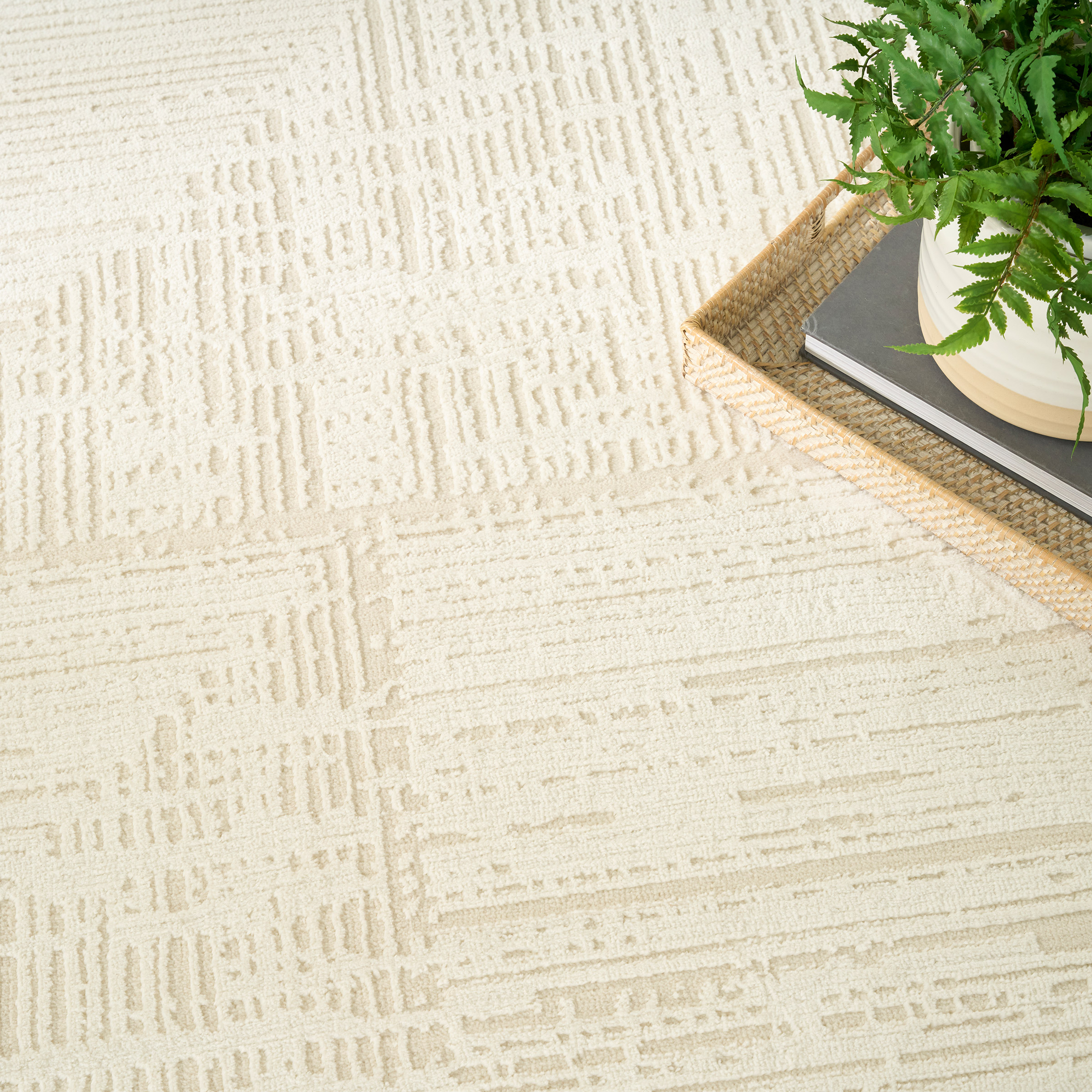 Nourison Briar Area Rug, Privet, 2’ x 7’