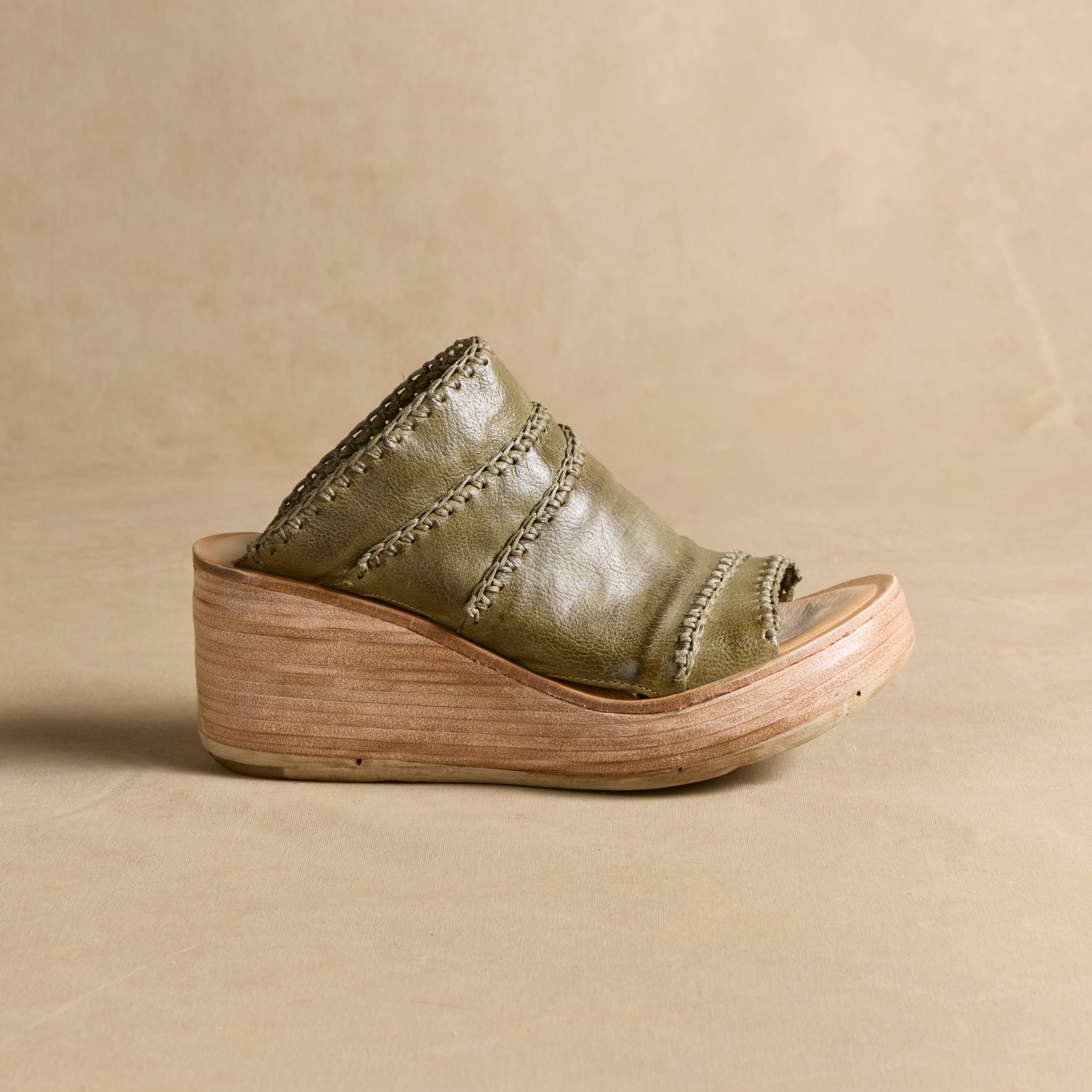 Nelson Sandals - Sundance Clothing