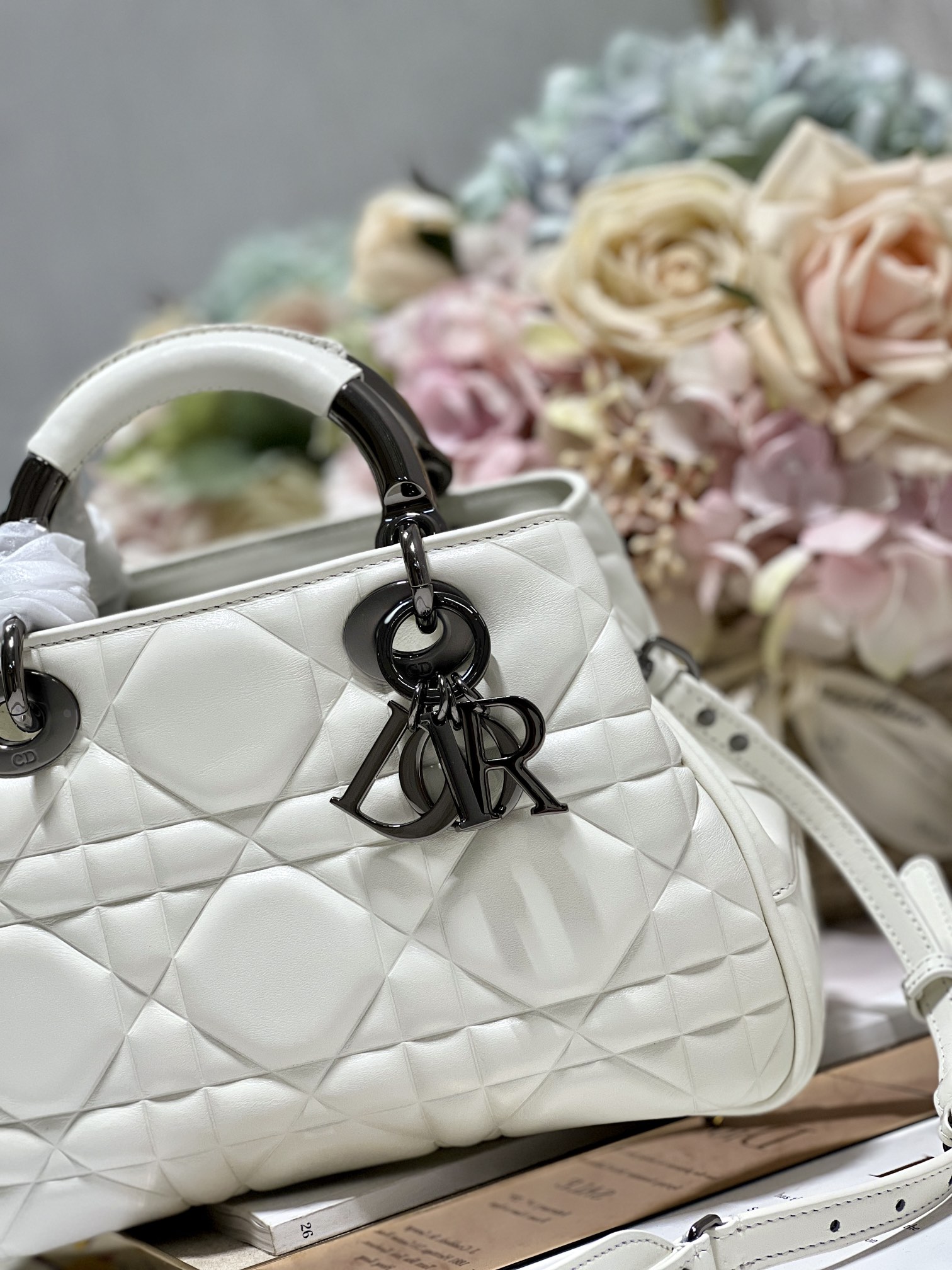 The Medium Lady 95.22 Bag With Black Tone Hardware Black/White/Grey For Women 9.5in/ 24cm1:1High-quality replica