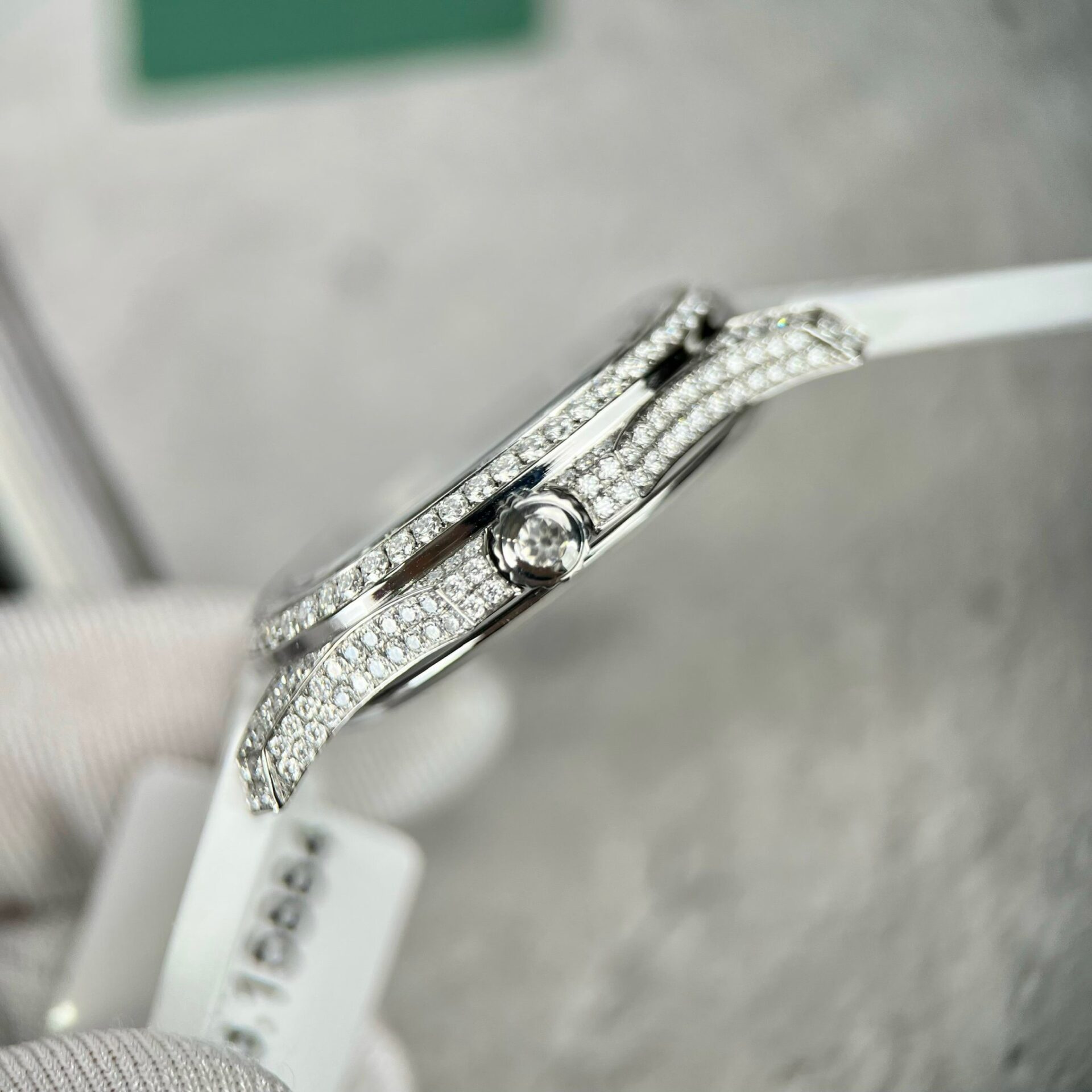 Patek Philippe Replica Watch Aquanaut 5069G Custom Full Moissanite Diamonds PPF Factory 35.2mm - Top club