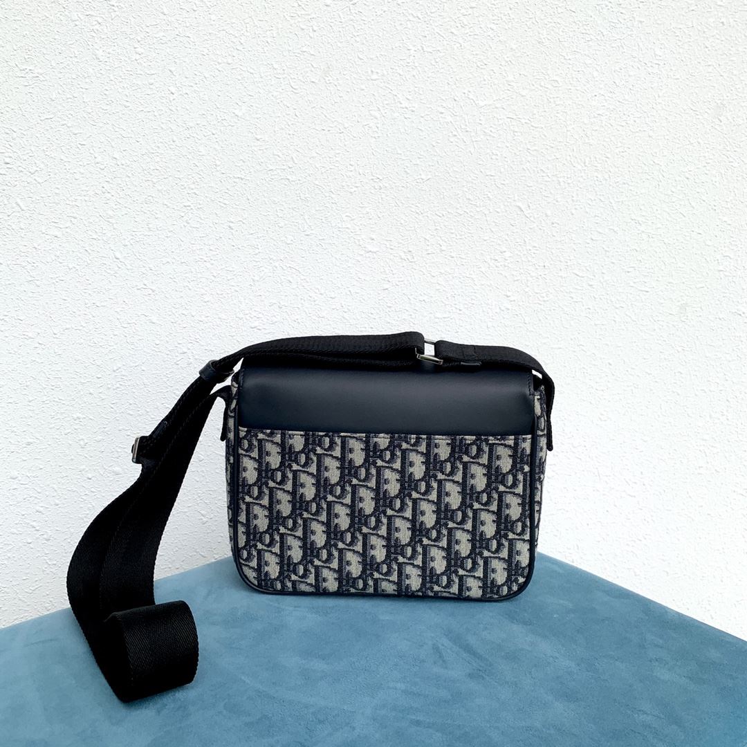 Messenger Bag Black For Women‎ 10in/26cm CD M9994PTVY_M9281:1High-quality replica