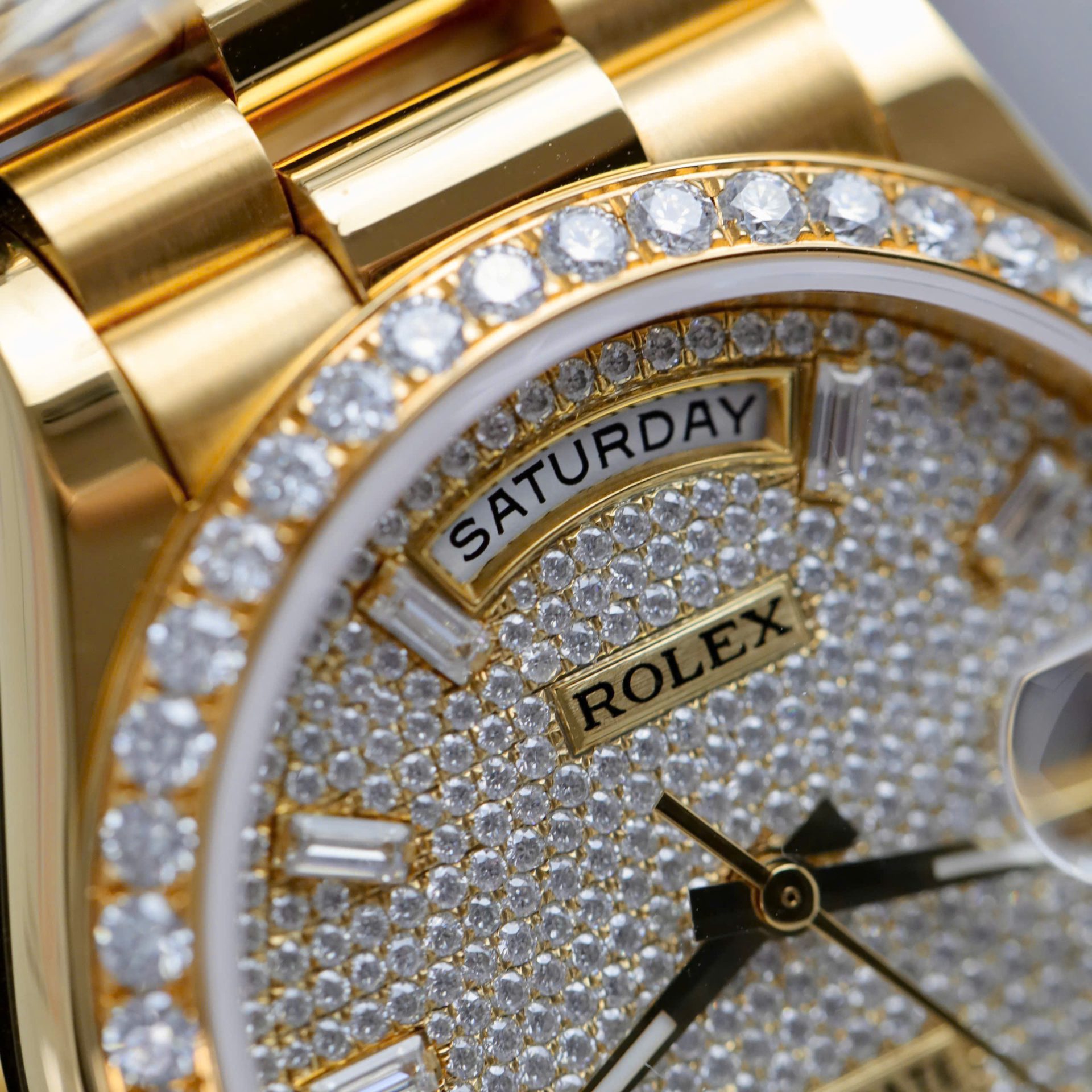 Rolex Day-Date 18K Gold Wrapped + Moissanite Diamonds Copies Watches GM Factory 36mm - Top club