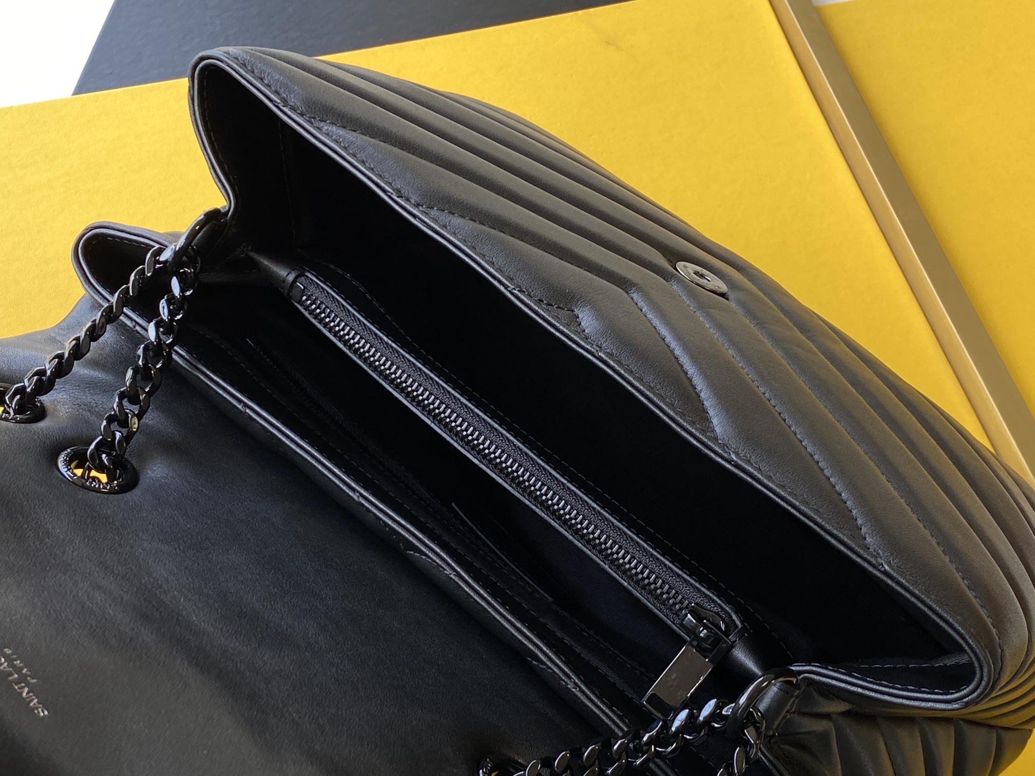 SAINT LAURENT MONOGRAM1:1High-quality replica