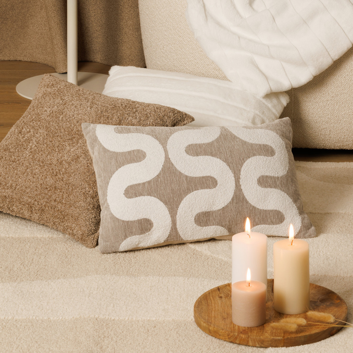 Cushion "Manoir", faux fur White, 45x45 cm