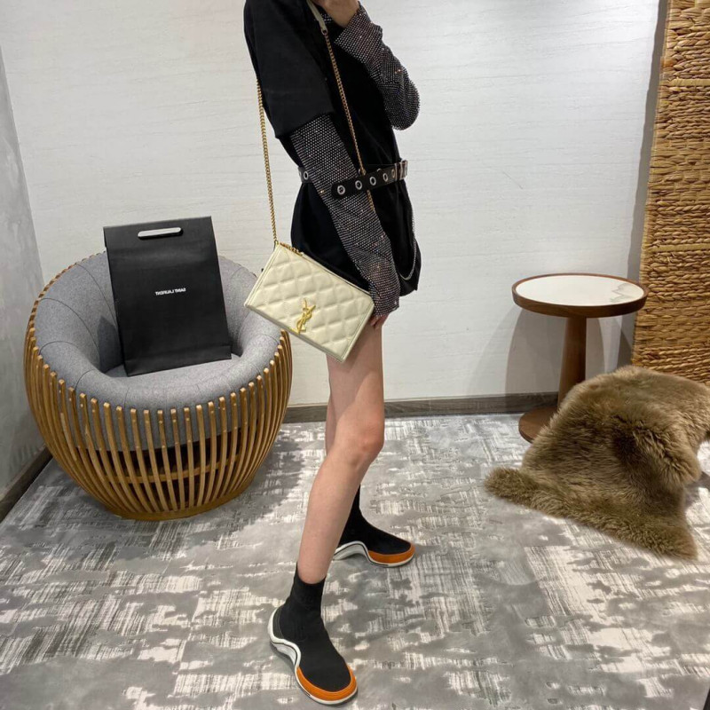 Replica Saint Laurent Becky Chain Wallet In Quilted Lambskin 5850311:1High-quality replica