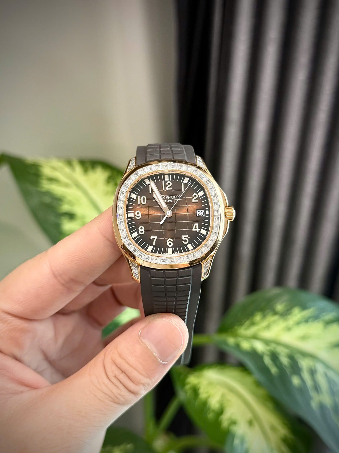 Patek Philippe Aquanaut 5167R Custom Gold Wrapped + Moissanite Diamonds 40mm - Top club