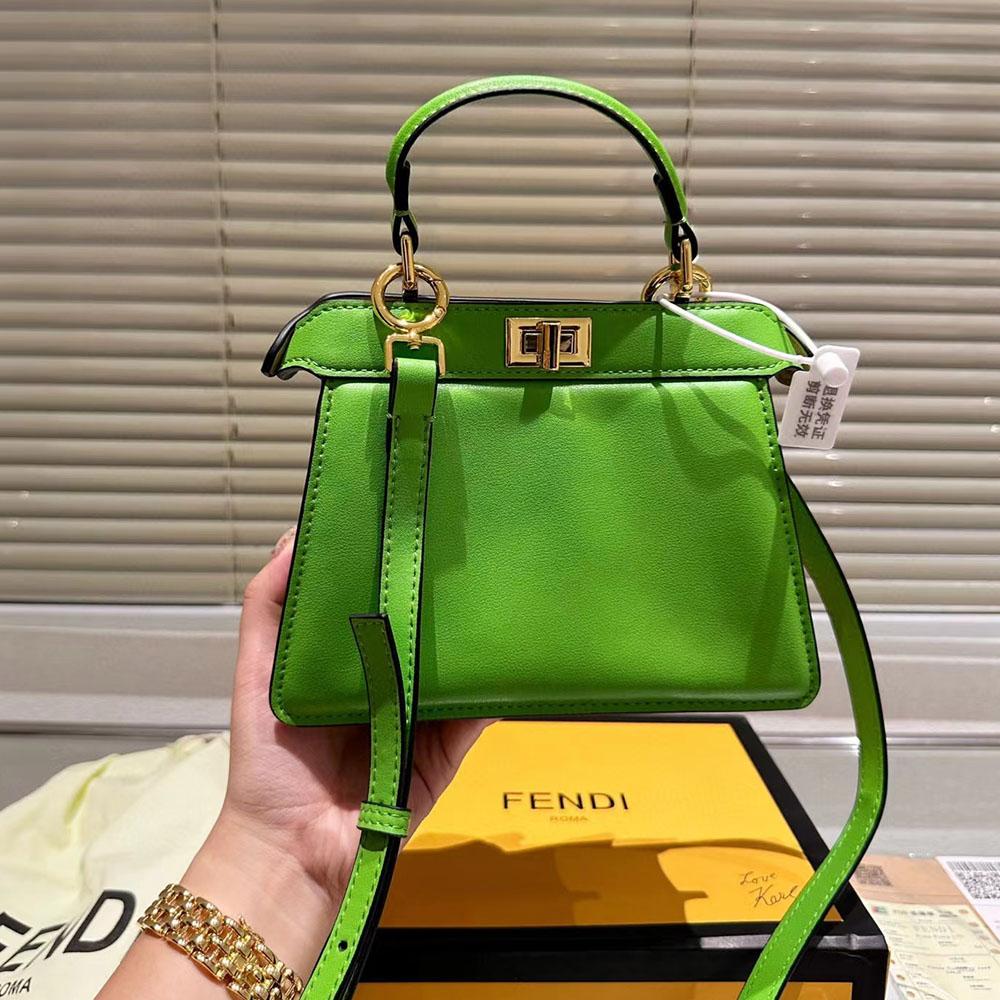 FENDI Peekaboo ISeeU Bag Small(Replica) - Replicaclubs