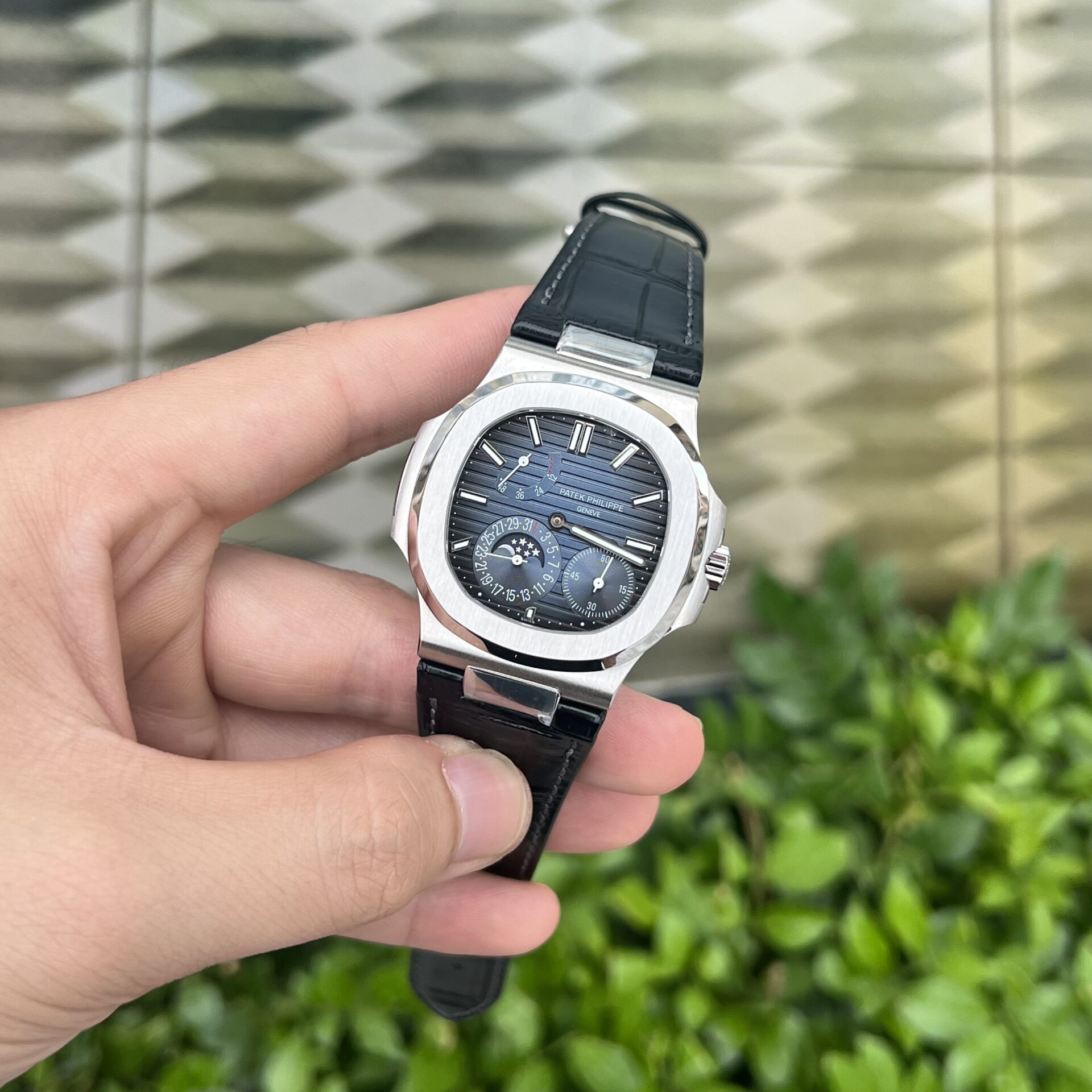 Patek Philippe Nautilus 5712 Replica Watch Leather Strap GRF 40mm - Elite Watch Atelier