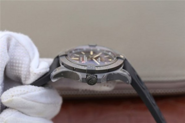 Replica Breitling Avenger BlackBird 44mm DLC GF Titanium Case Black Dial Rubber Strap A2824 - Top club