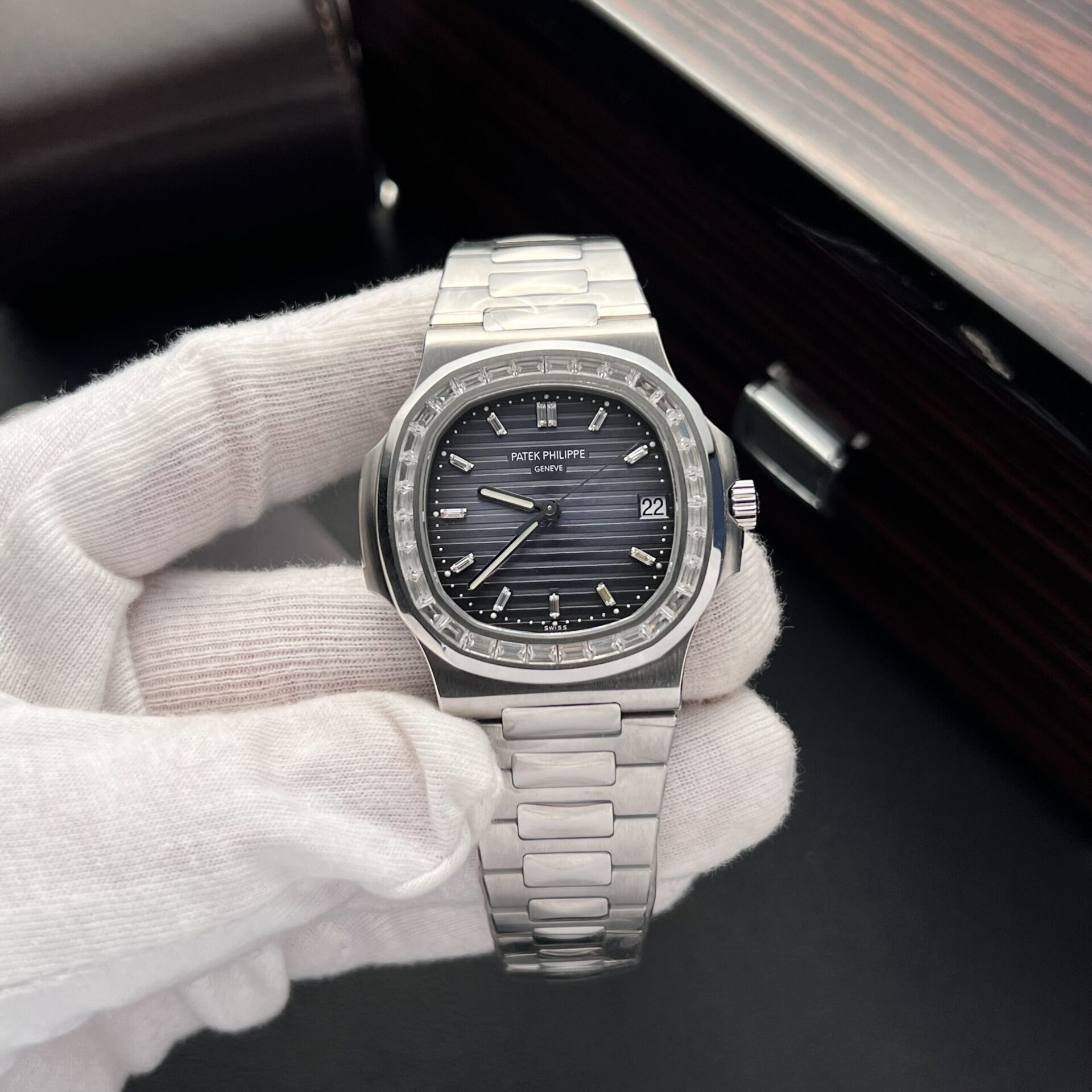 Patek Philippe Nautilus 5723 Replica 11 Watch Blue Dial With Diamond Bezel 40mm - Elite Watch Atelier