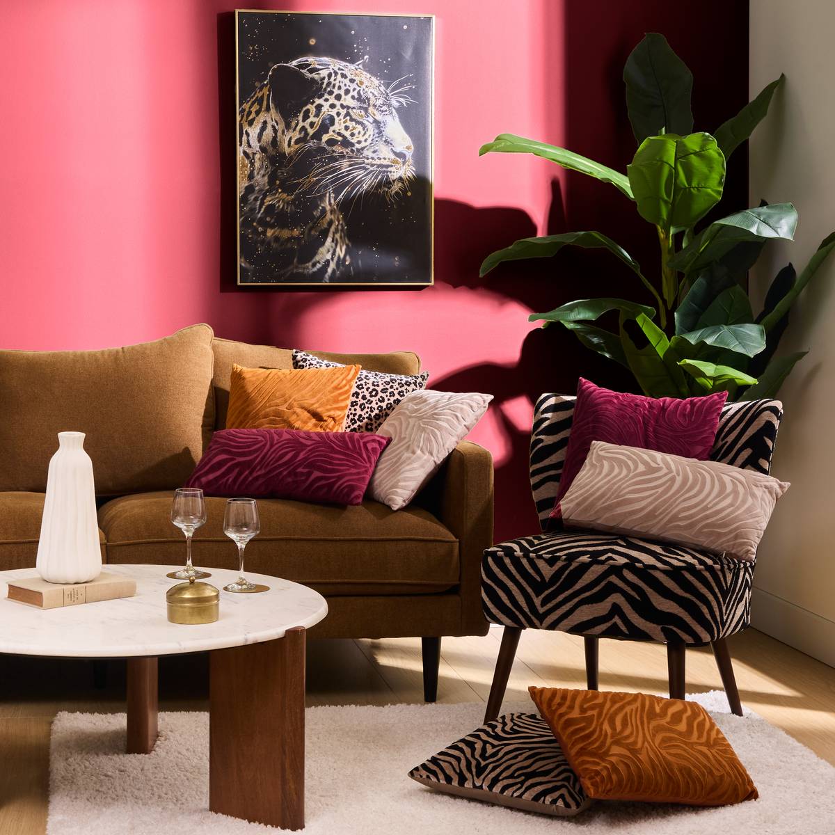 Cushion "Tigris" Garnet red, 40x40 cm