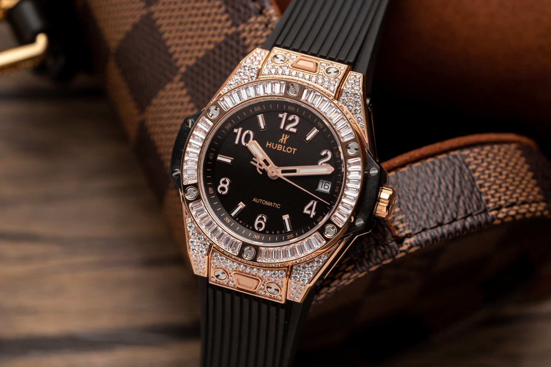 Hublot Replica Watch Big Bang One Click King Gold Black Dial 39mm - Elite Watch Atelier