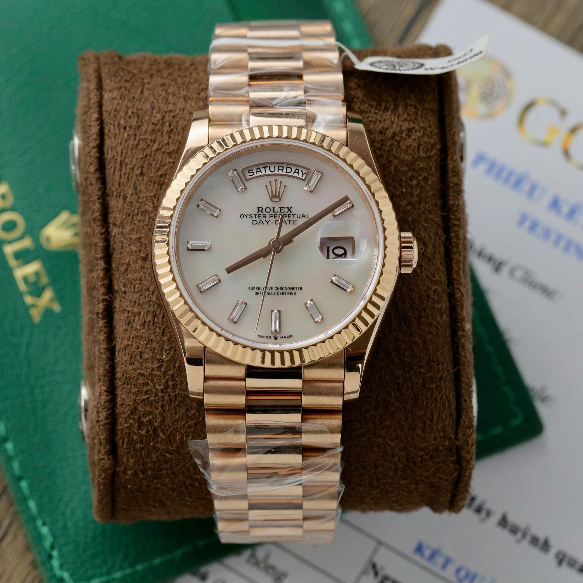 Rolex Day-Date Dial Mother Of Pearl Best Replica Watch Custom Gold Wrapped 36mm - Top club
