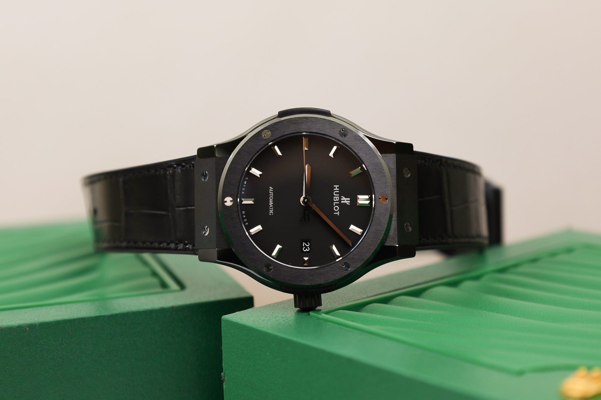 Hublot Replica 1:1 Watch Classic Fusion Black Ceramic SW300 Movement 42mm - Top club