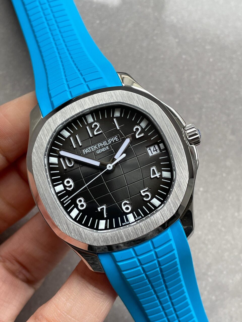 Replica PATEK PHILIPPE Aquanaut 5168G 42mm SS 3KF 1:1 Best Edition Black Dial on Light Blue Rubber Strap A324 V2 - Top club